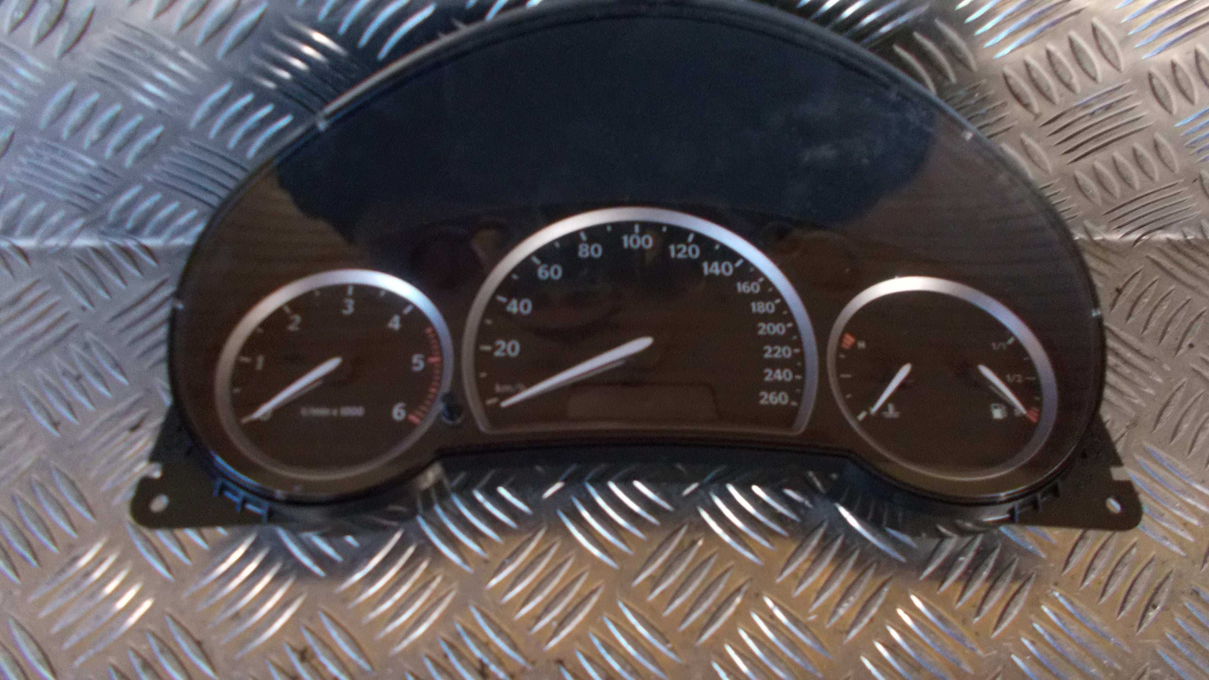 Saab 9-3 Speedometer - Instrument Med OEM Nr. Ophugger Fra Saab Ophugger