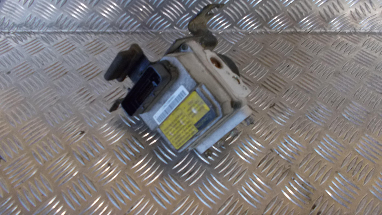 Daewoo Tacuma ABS Pumpe Med OEM Nr. 12225839 Fra Daewoo Ophugger