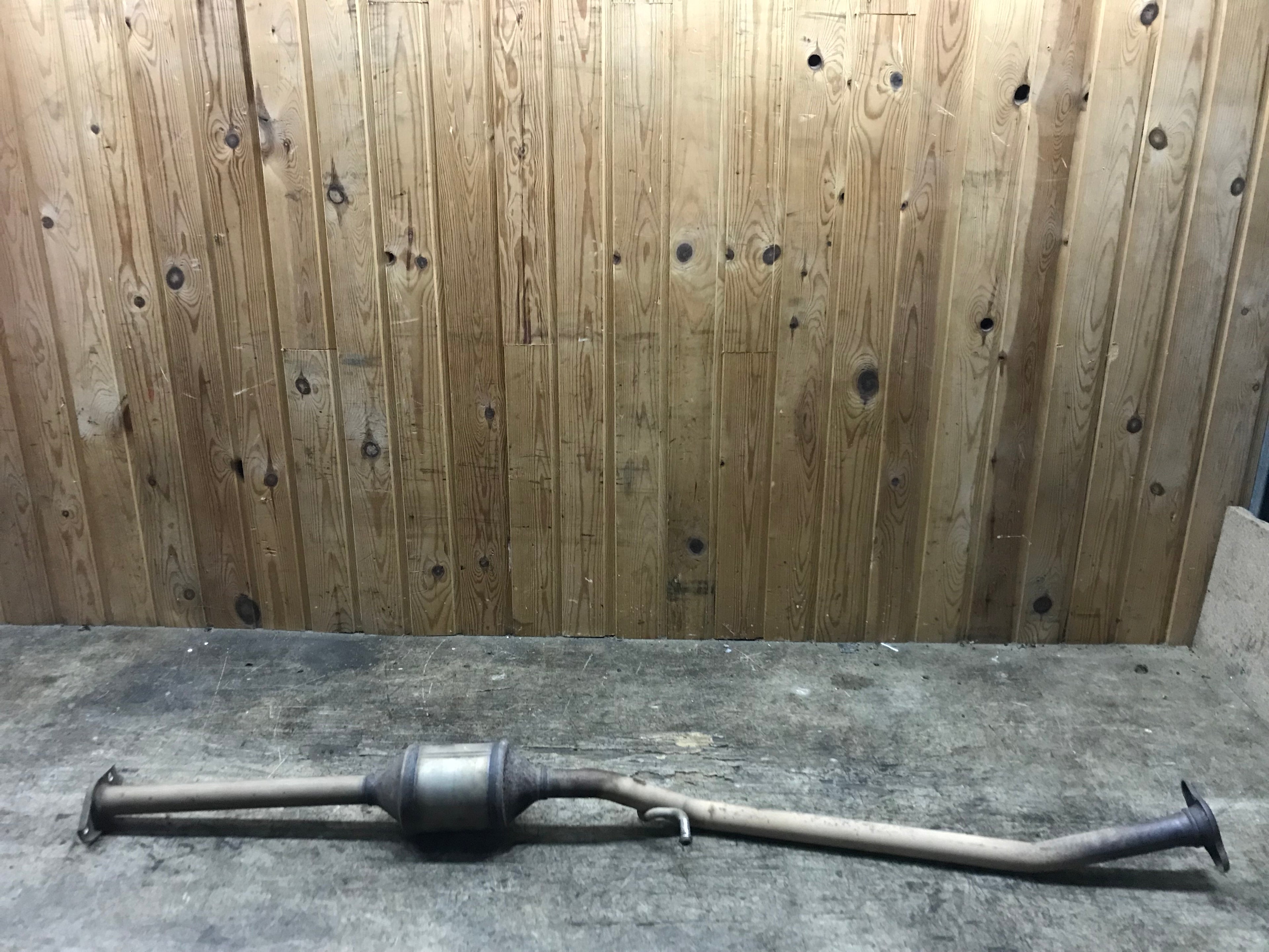 Suzuki Alto Katalysator Med OEM Nr. 14190M68KA0H02 Fra Suzuki Ophugger