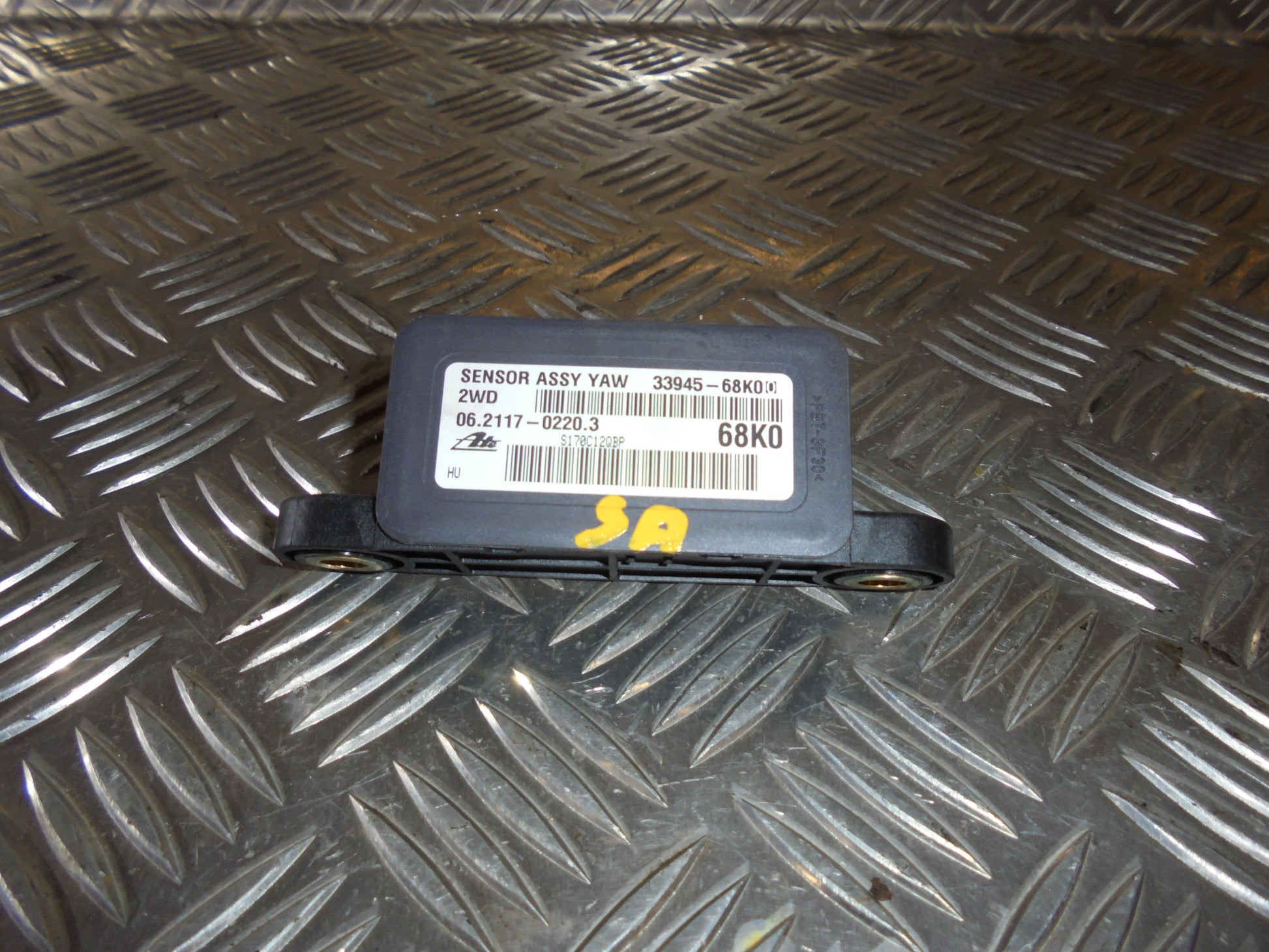 Suzuki Alto Esp Sensor Med OEM Nr. 3394568K00 Fra Suzuki Ophugger