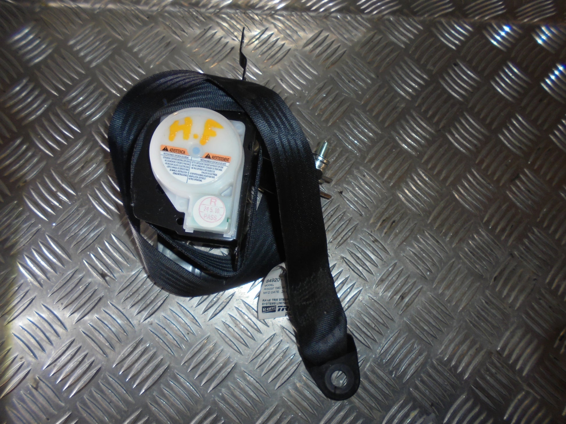 Suzuki Alto Sikkerhedsseler For Med OEM Nr. 84901M68K005PK Fra Suzuki Ophugger