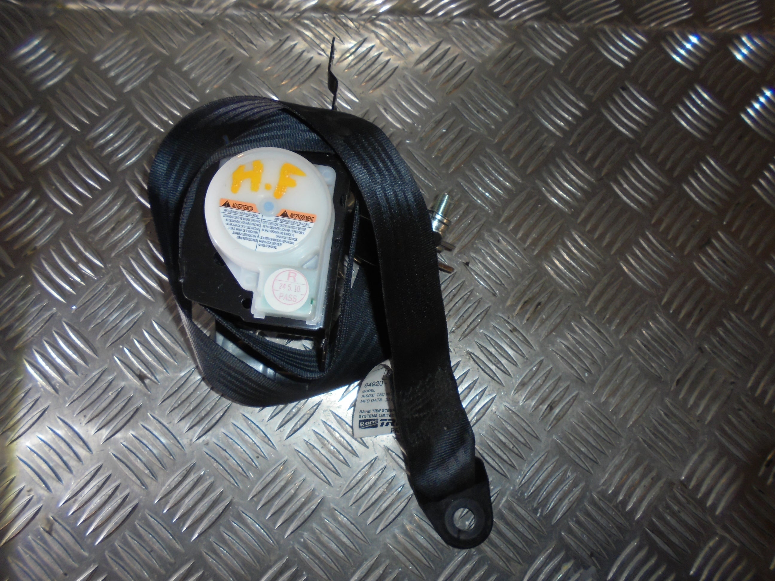 Suzuki Alto Sikkerhedsseler For Med OEM Nr. 84901M68K005PK Fra Suzuki Ophugger