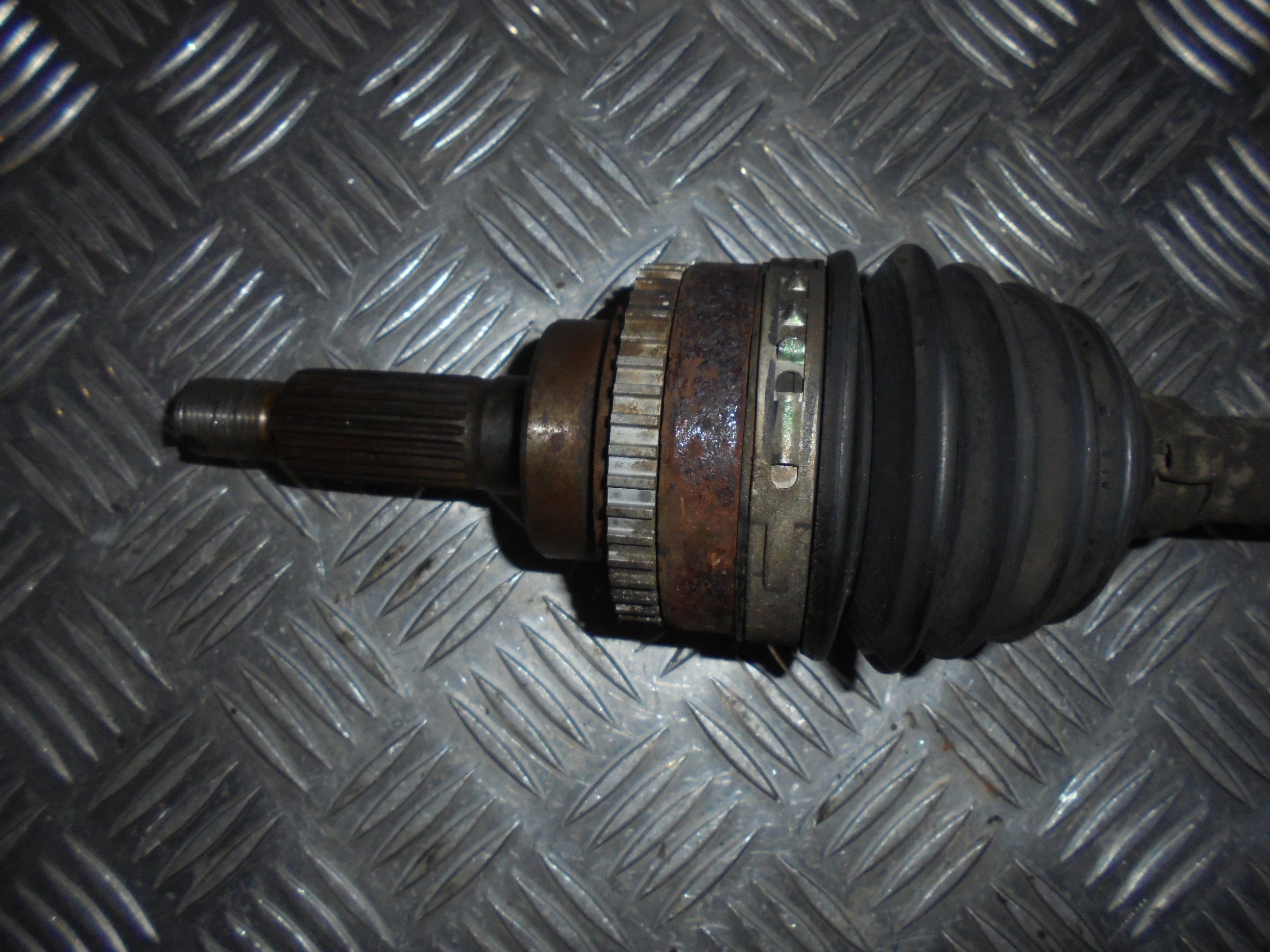 Suzuki Alto Trækaksel For H Med OEM Nr. 44101M68K50 Fra Suzuki Ophugger