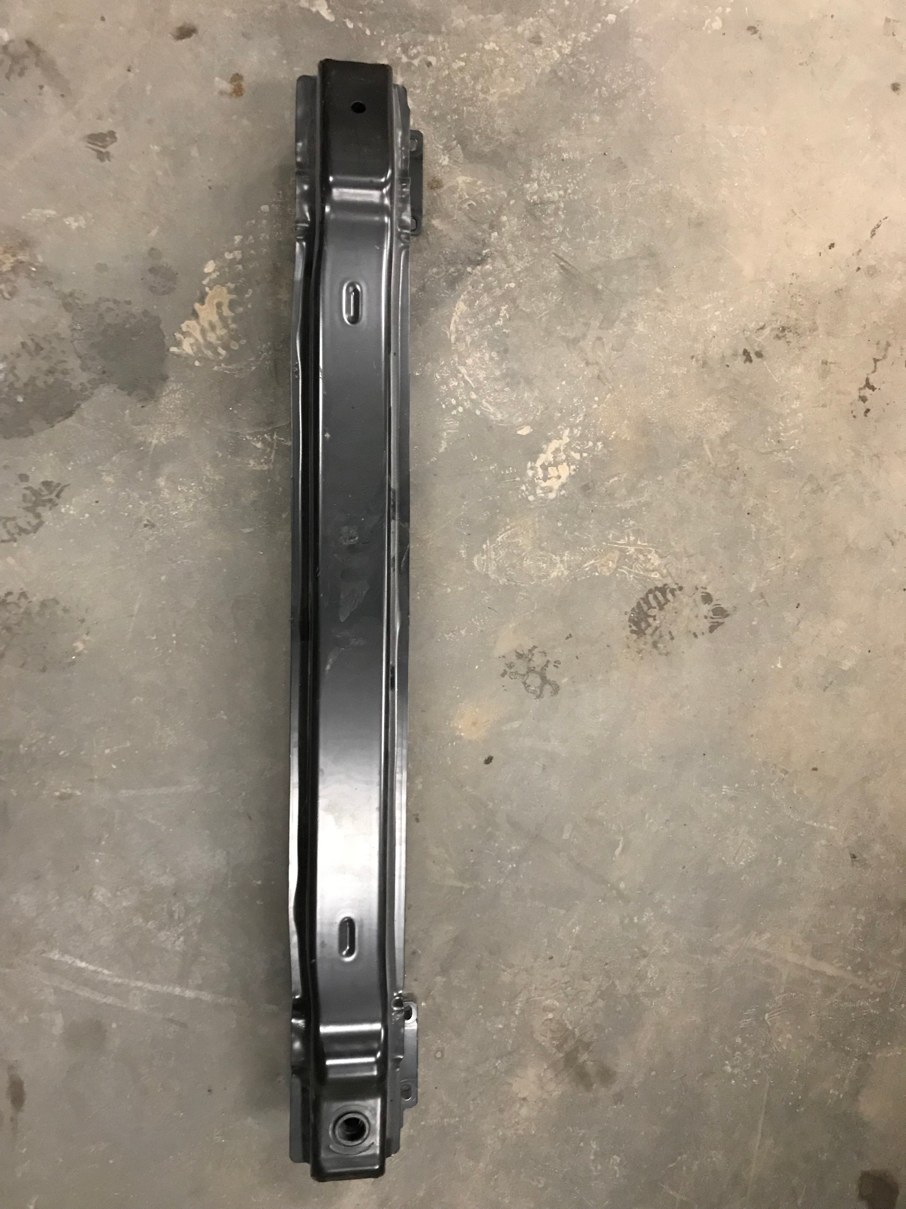VW Passat 3G Bagkofanger Rå Med OEM Nr. 3G0807305E Fra VW Ophugger