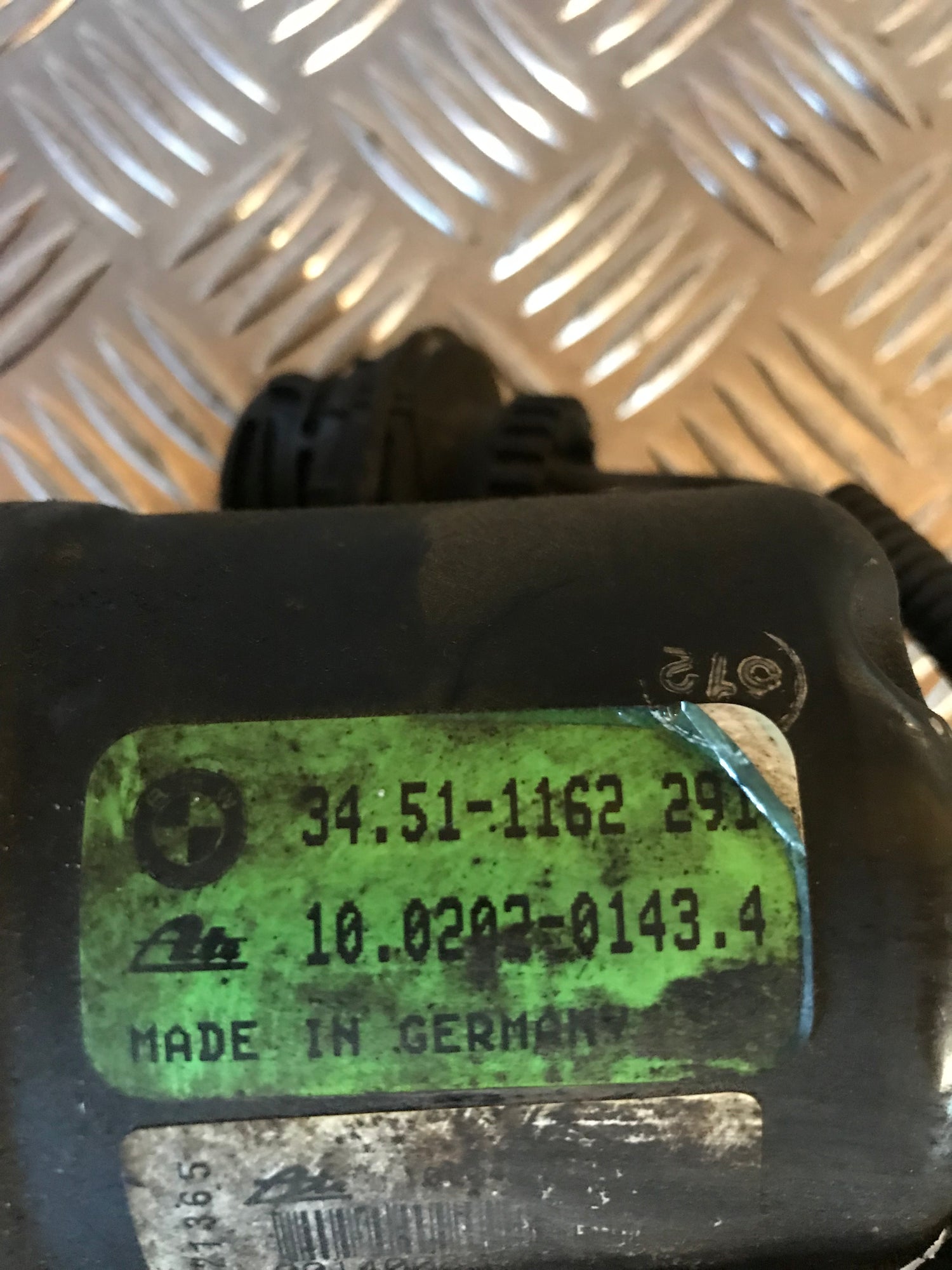 BMW 3-Serie E36 ABS Pumpe Med OEM Nr. 34511162291 Fra BMW Ophugger