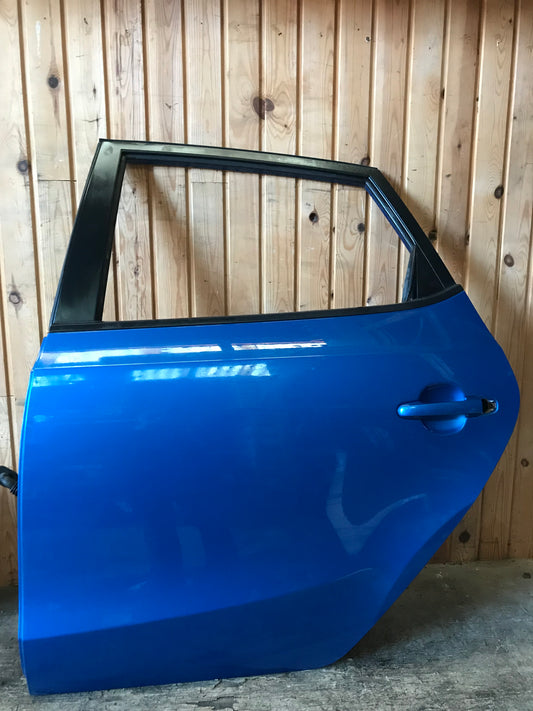 Hyundai I30 KM Bagdør V Med OEM Nr. 770032L010 Fra Hyundai Ophugger