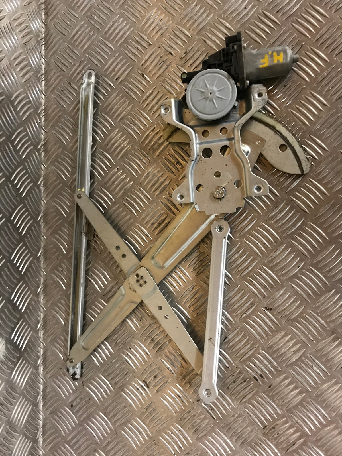 Suzuki Sx4 Rudemotor - Rudehejs Med OEM Nr. 8340179J12 Fra Suzuki Ophugger