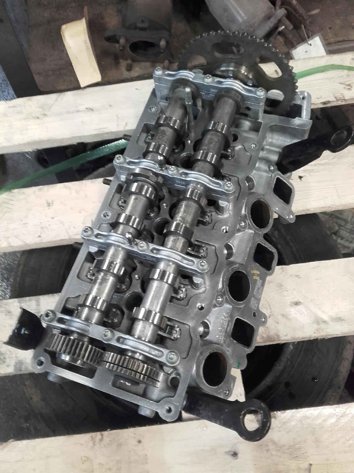 Audi A6 Topstykke Med OEM Nr. 059354DF Fra Audi Ophugger