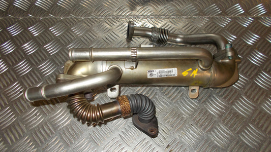 Audi A4 Køler Egr Med OEM Nr. 038131513S Fra Audi Ophugger