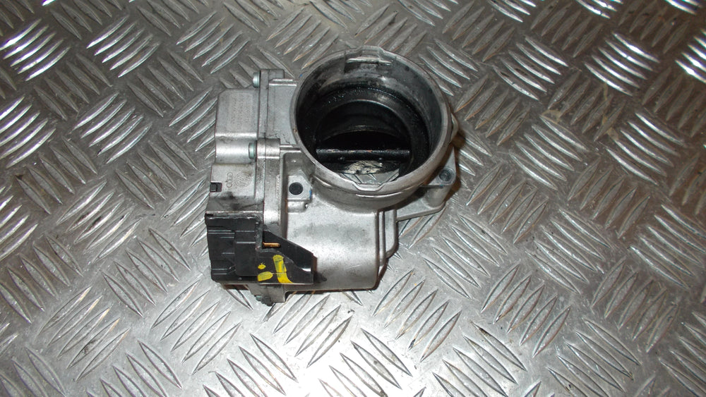 Audi A4 Spjældhus Med OEM Nr. 03G128063J Fra Audi Ophugger