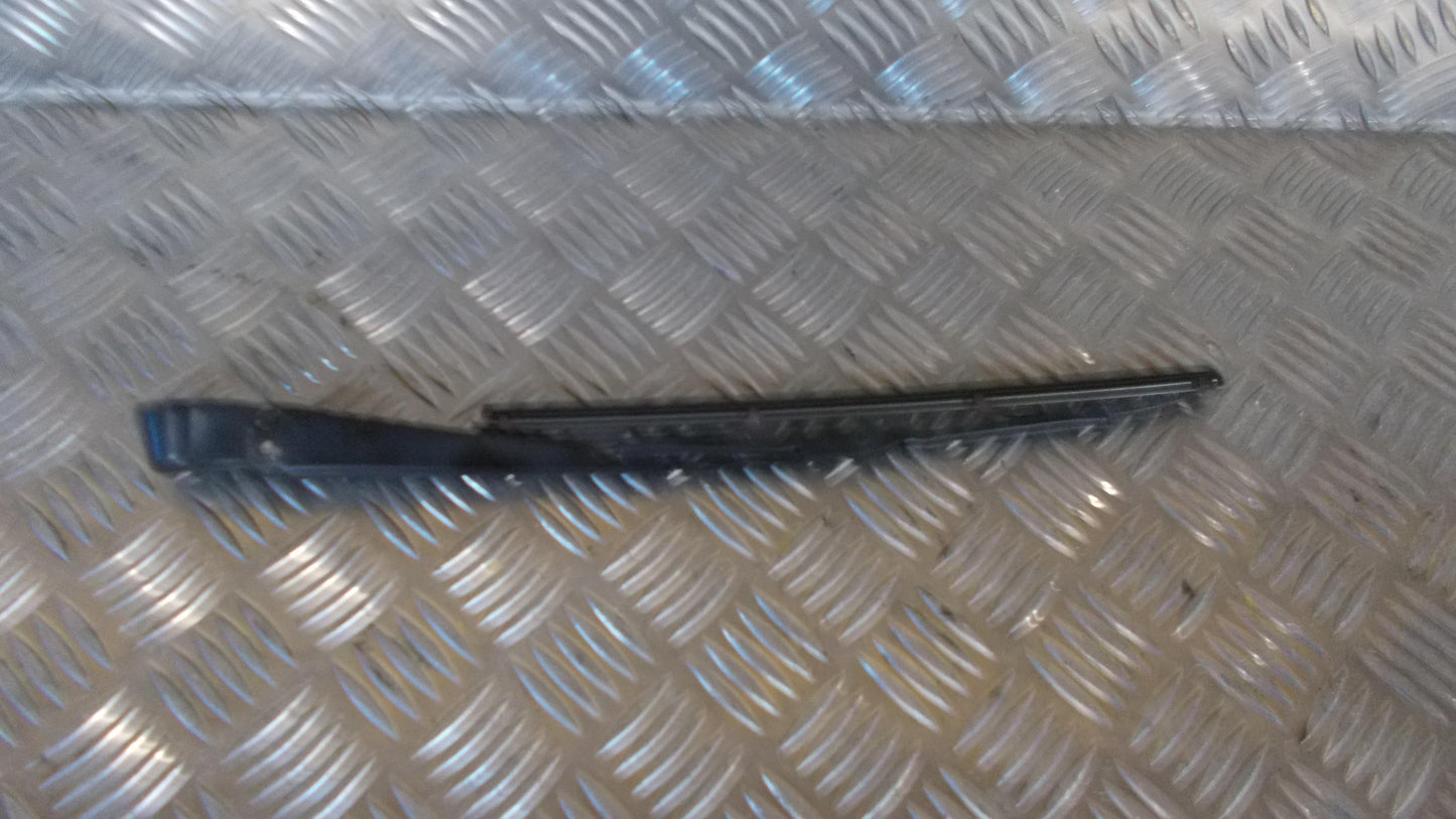 Ford Fusion 1 Viskerarm Med OEM Nr. Ophugger Fra Ford Ophugger