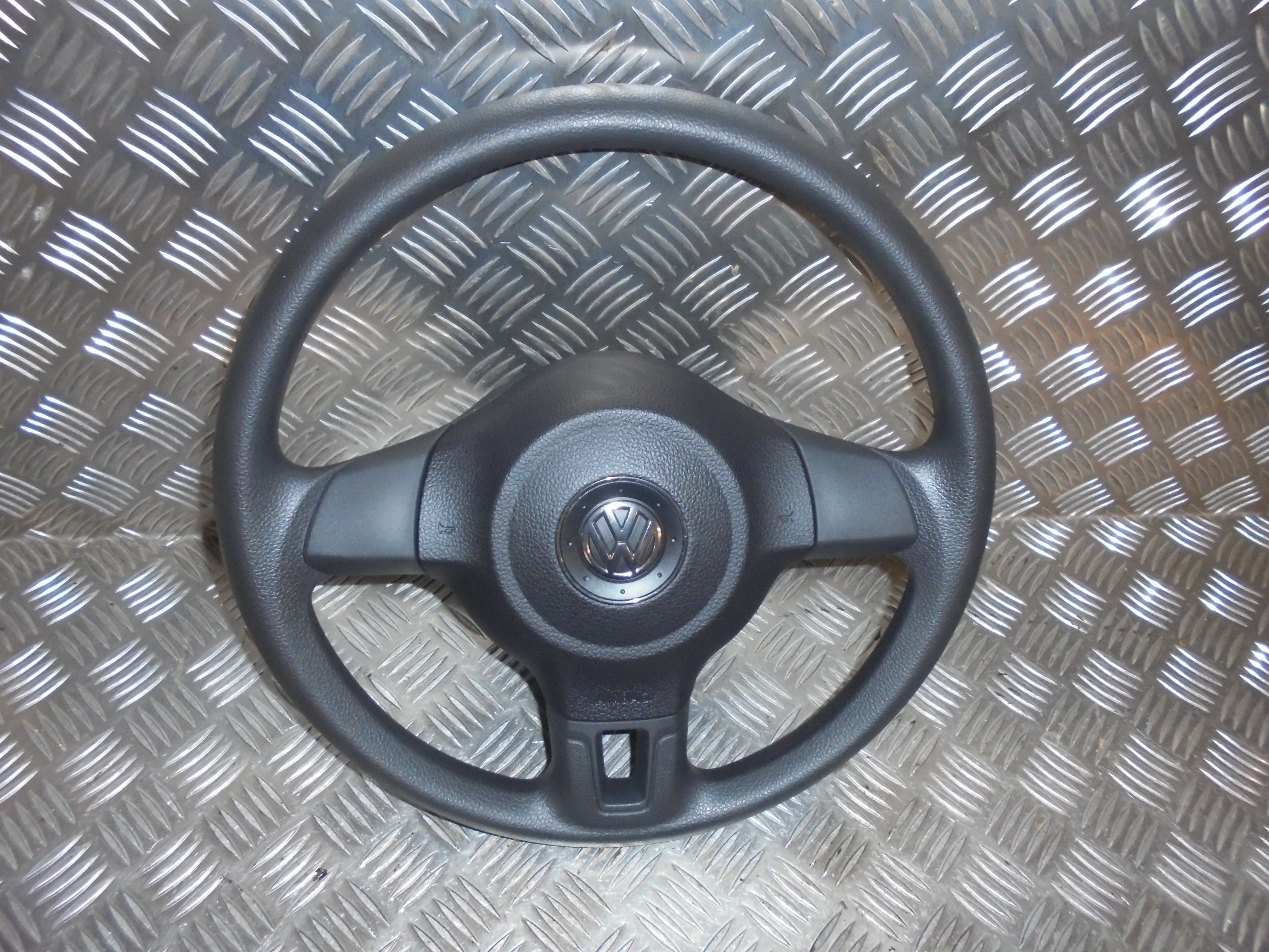 VW Polo 6R Rat Med OEM Nr. 6R0419091AA81U Fra VW Ophugger