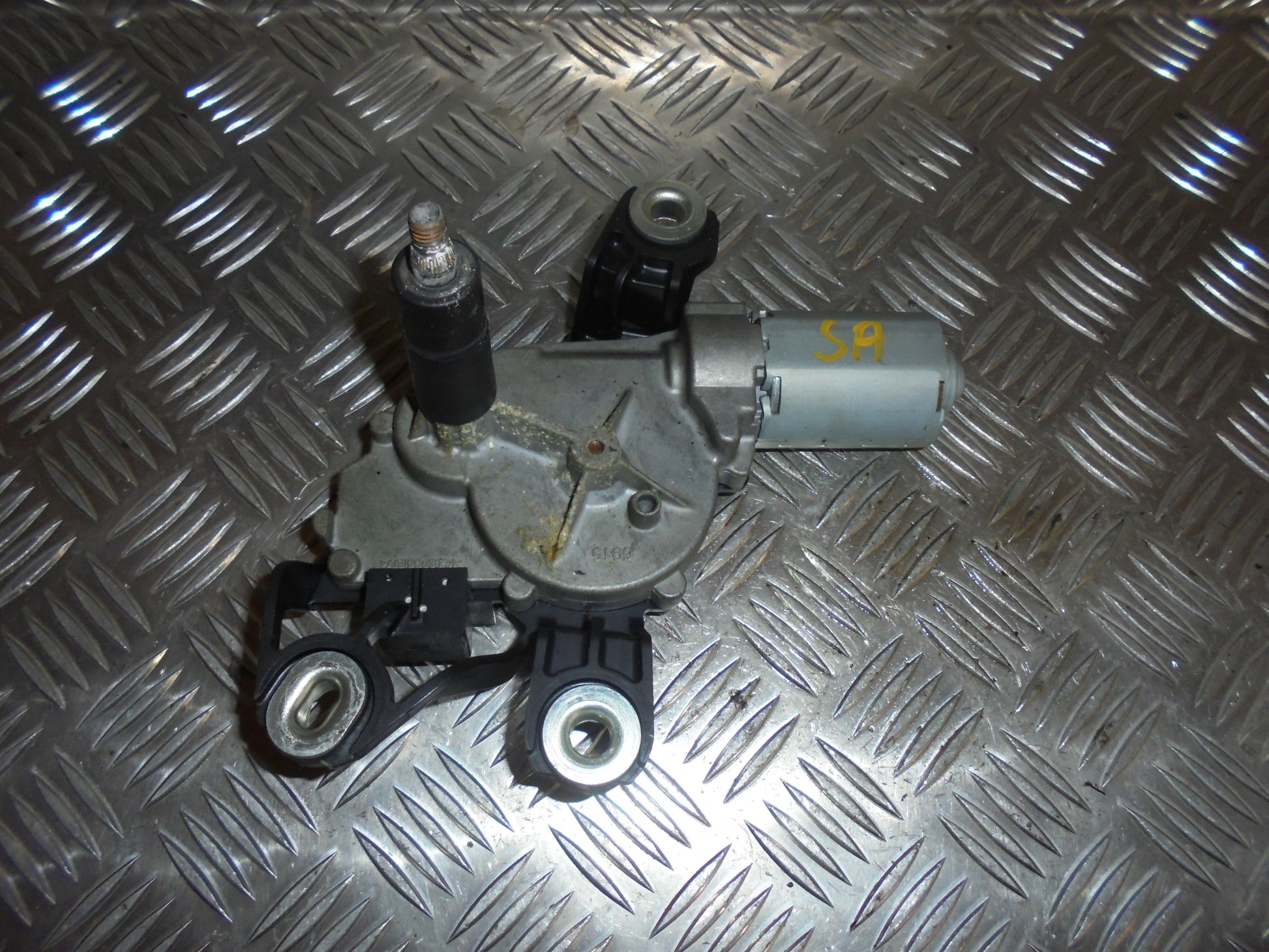 VW Polo 6R Bagrudevisker Motor Med OEM Nr. 5K6955711B Fra VW Ophugger