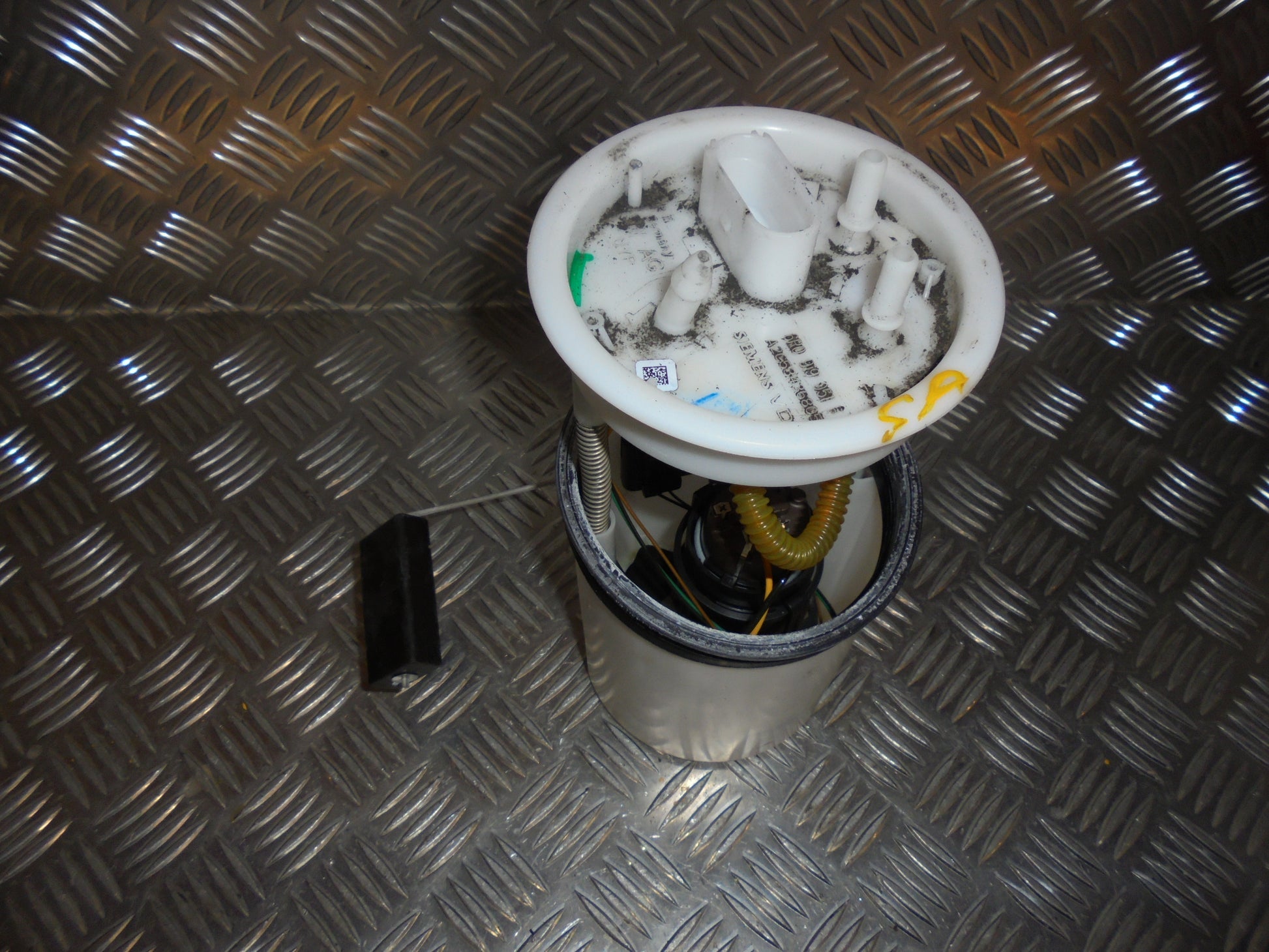 VW Polo 6R Benz/Brændstofpumpe El Med OEM Nr. 6R0919051F Fra VW Ophugger