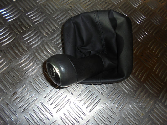 VW Polo 6R Gearmanchet Med OEM Nr. 6R0711113D Fra VW Ophugger