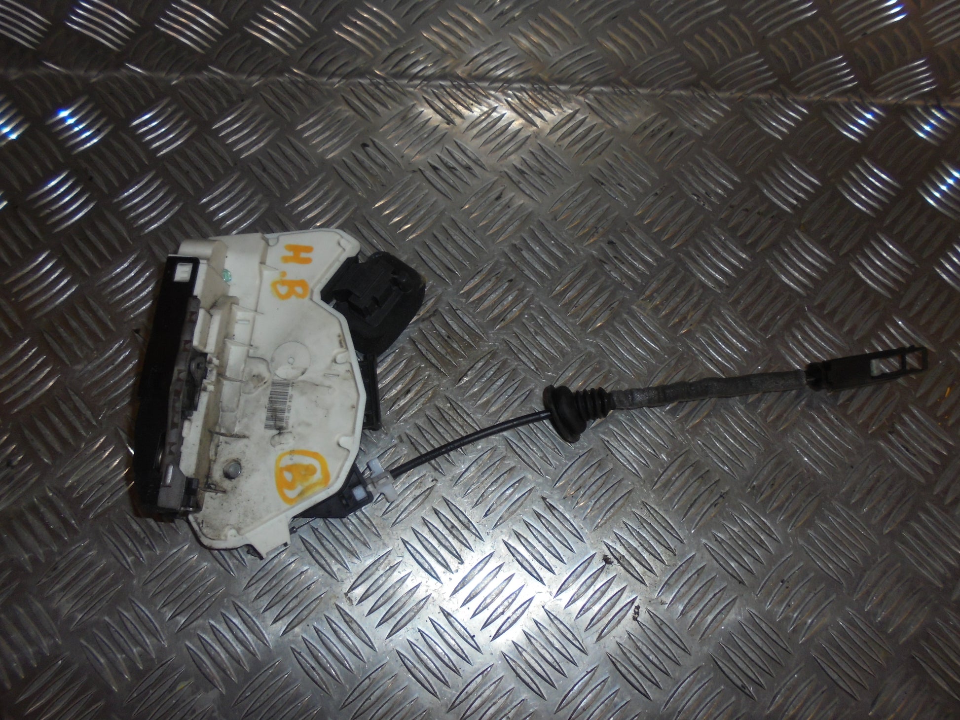 VW Polo 6R Dørlås Med OEM Nr. 5K4839016F Fra VW Ophugger