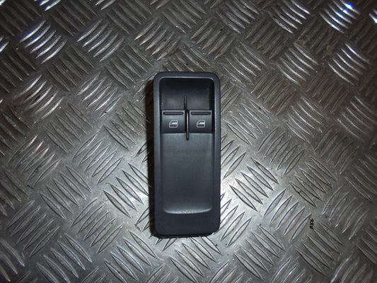 VW Polo 6R Kontakt Rudehejs Med OEM Nr. 1K3959857CREH Fra VW Ophugger