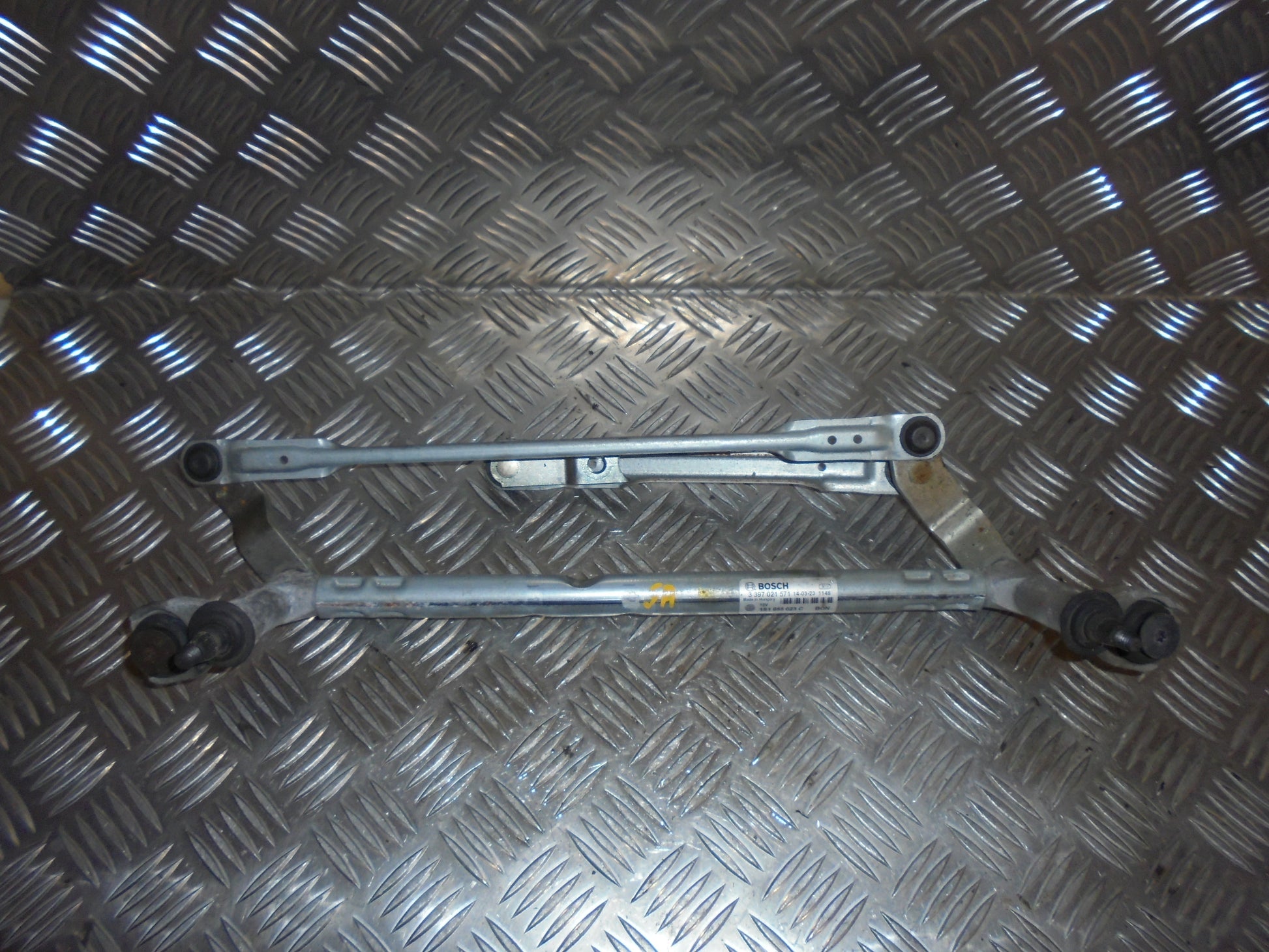 Skoda Citigo Viskertræk Med OEM Nr. 3397021571 Fra Skoda Ophugger