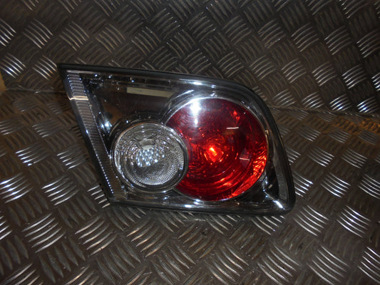 Mazda 6 GG/GY Baglygte Med OEM Nr. Ophugger Fra Mazda Ophugger