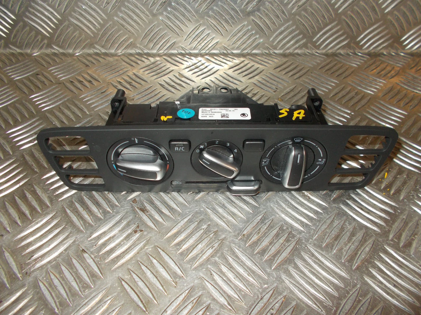 Skoda Citigo Varmeregulering Med OEM Nr. 1ST920045N Fra Skoda Ophugger