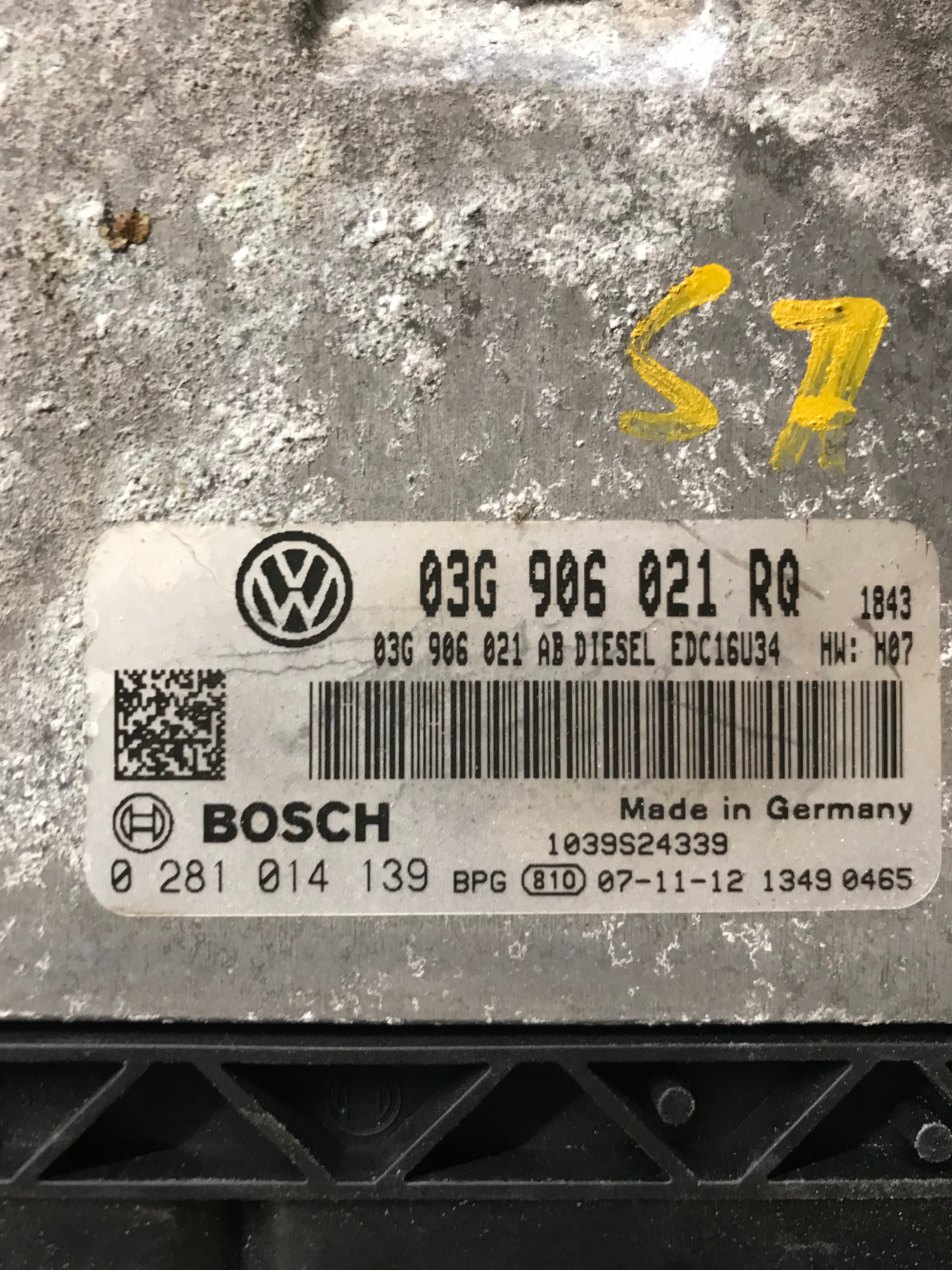 VW Passat 3C Motorstyring - Motorstyreboks - Injection Elboks Med OEM Nr. 0281014139 Fra VW Ophugger