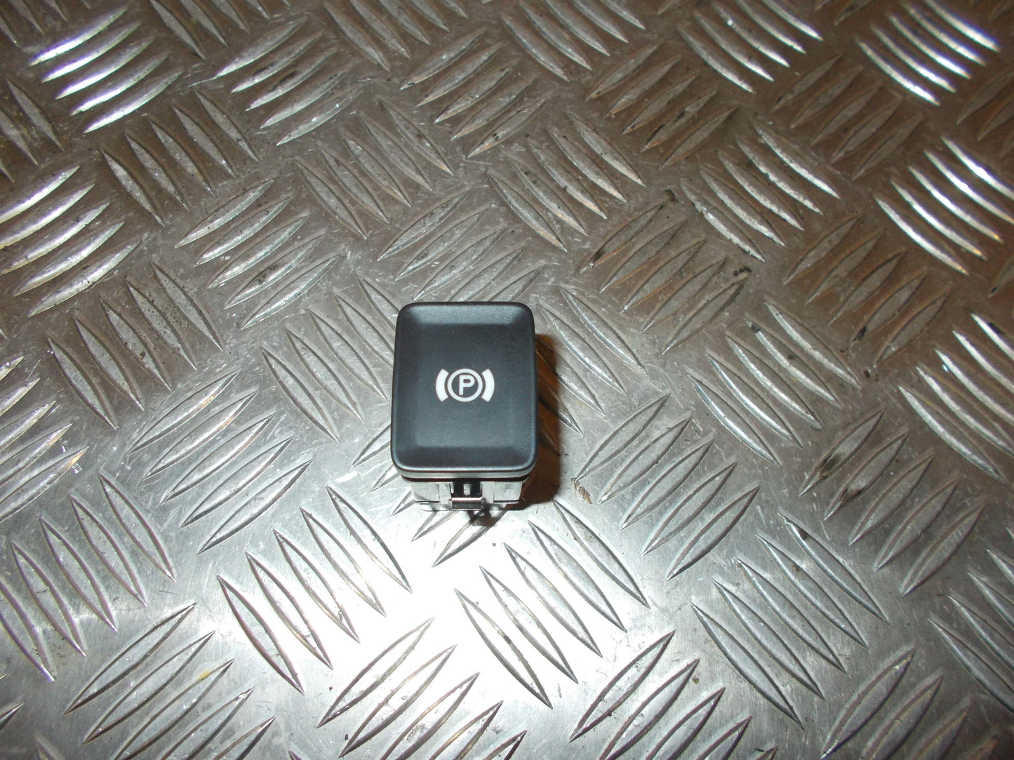 VW Passat 3C Håndbremse Med OEM Nr. 3C0927225C Fra VW Ophugger