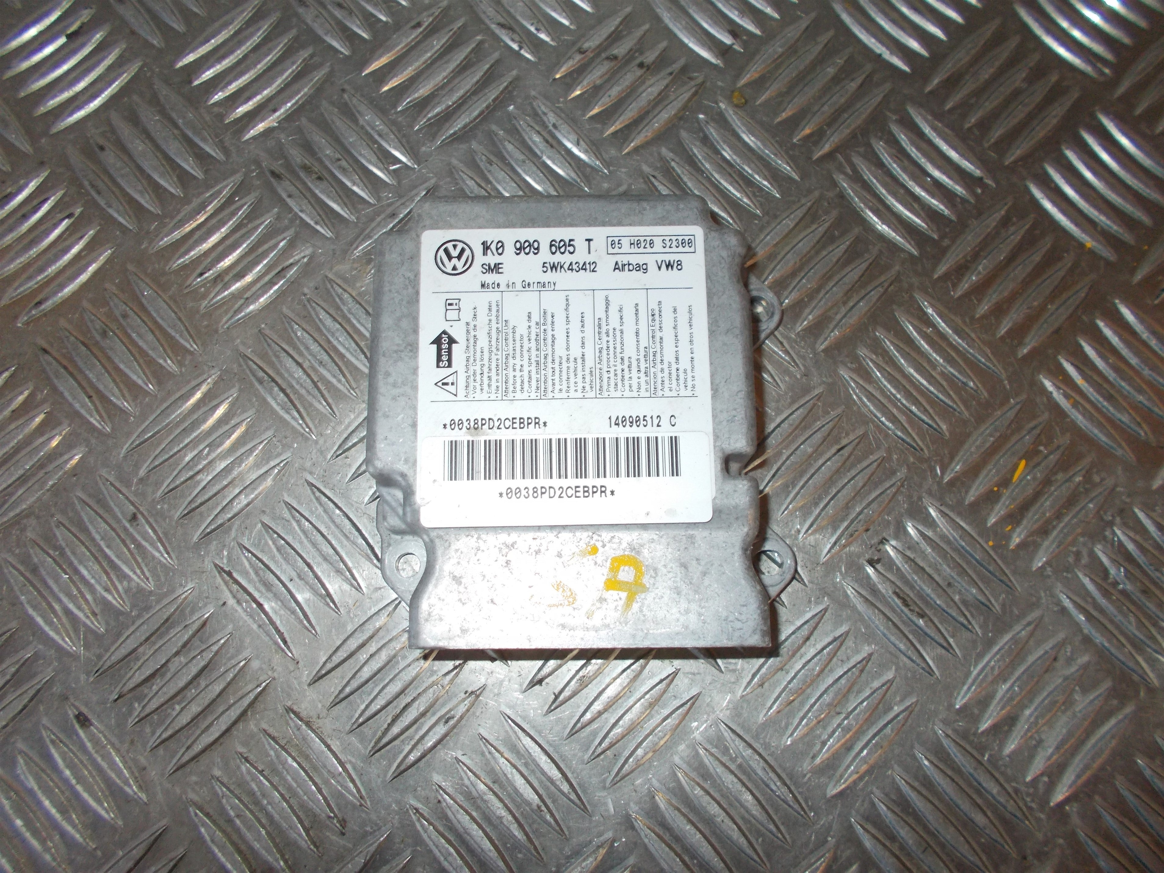 VW Golf 5 1K Airbag Elboks Med OEM Nr. 1K0909605T Fra VW Ophugger