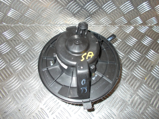 VW Golf 5 1K Varmeblæser Med OEM Nr. 1K1819015 Fra VW Ophugger