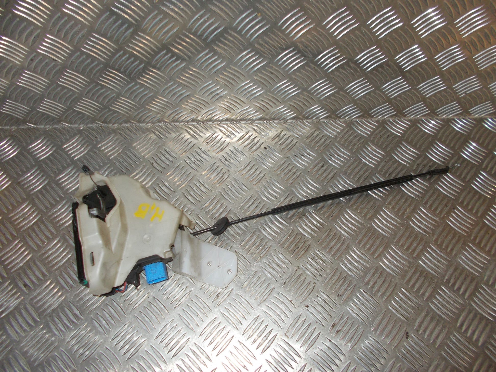 VW Golf 5 1K Dørlås Med OEM Nr. 7L0839016D Fra VW Ophugger