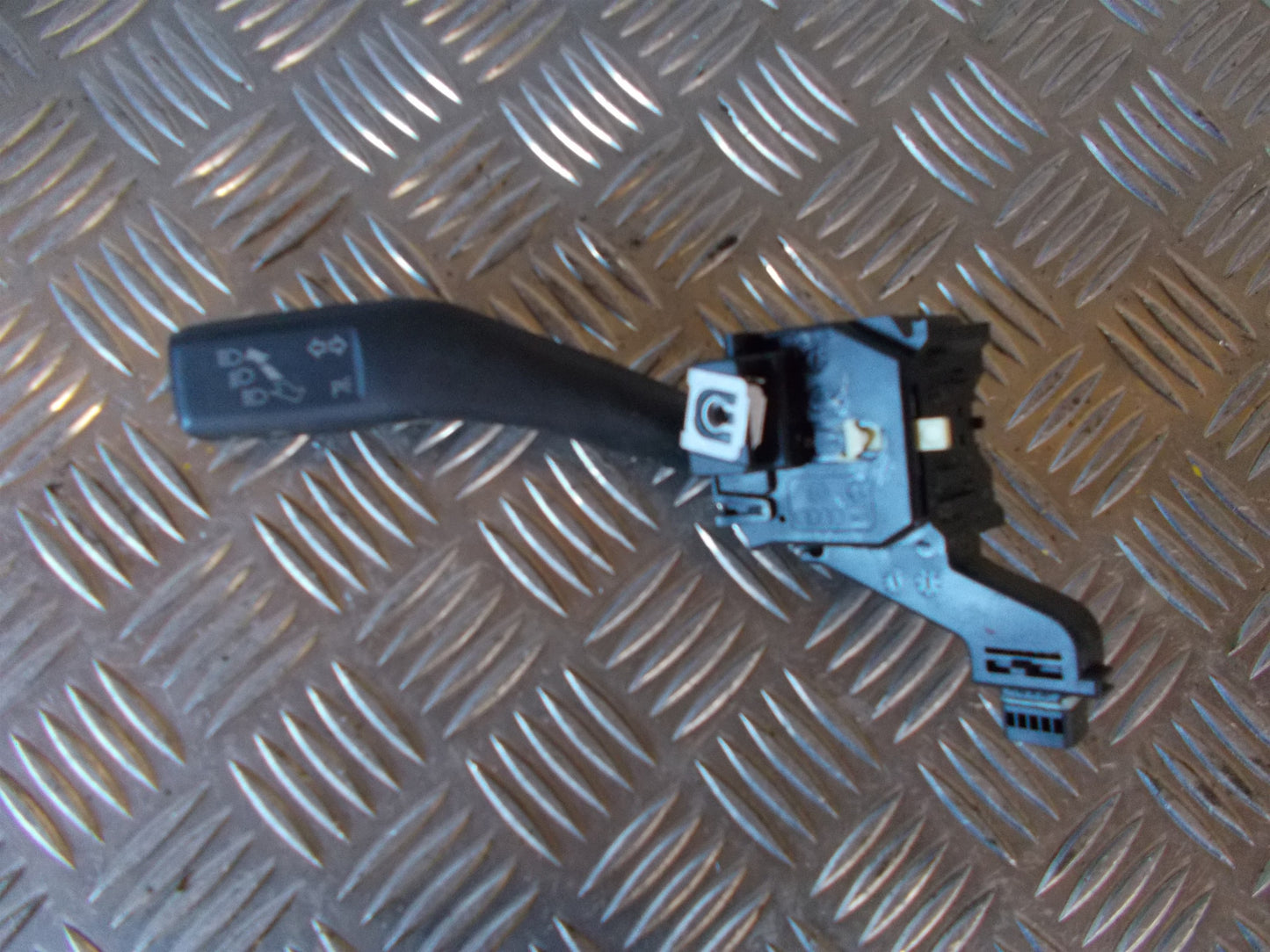 VW Golf 5 1K Kontakt Blink Med OEM Nr. 1K0953513E Fra VW Ophugger