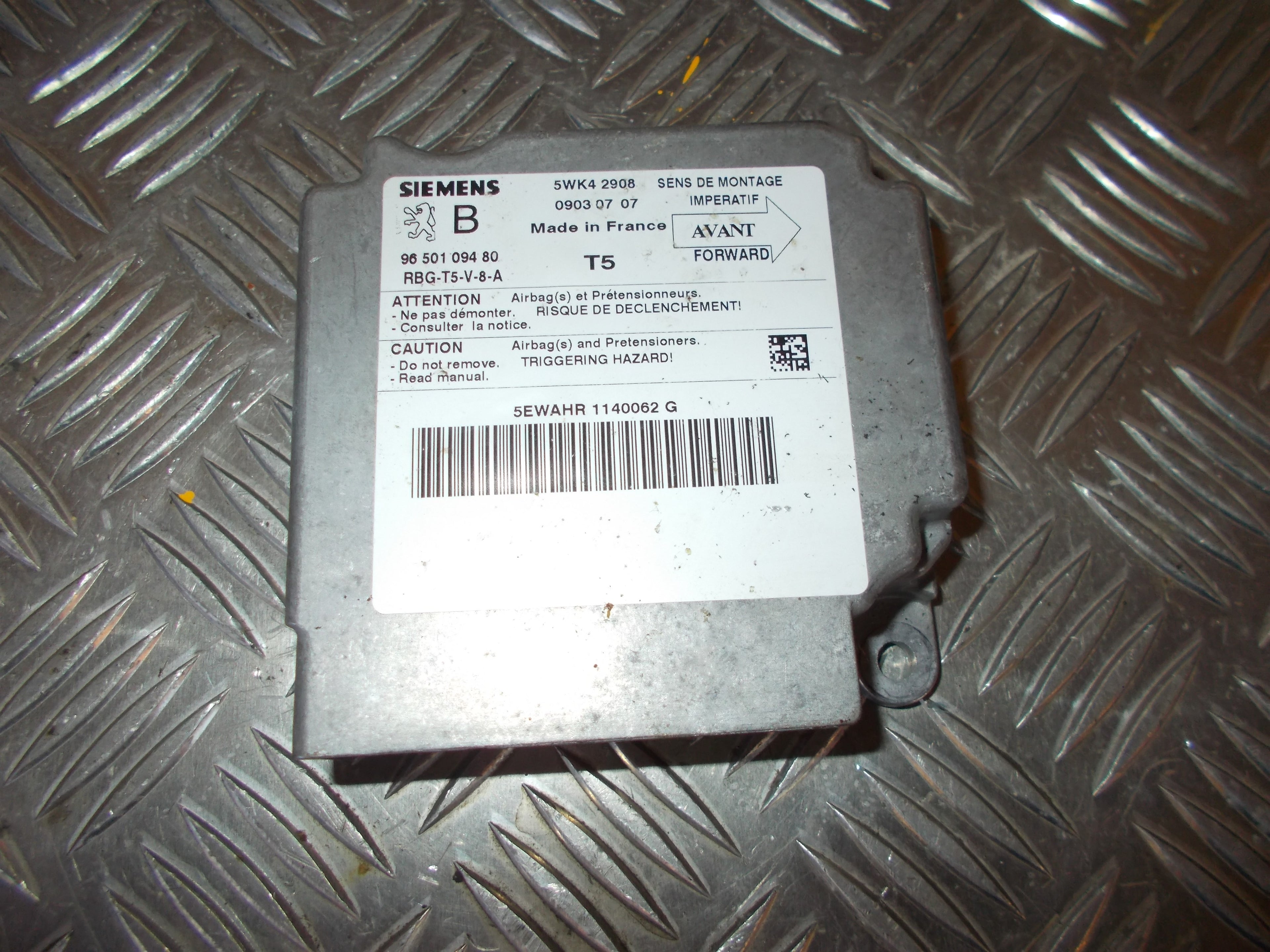 Peugeot 307 Airbag Elboks Med OEM Nr. 9650109480 Fra Peugeot Ophugger