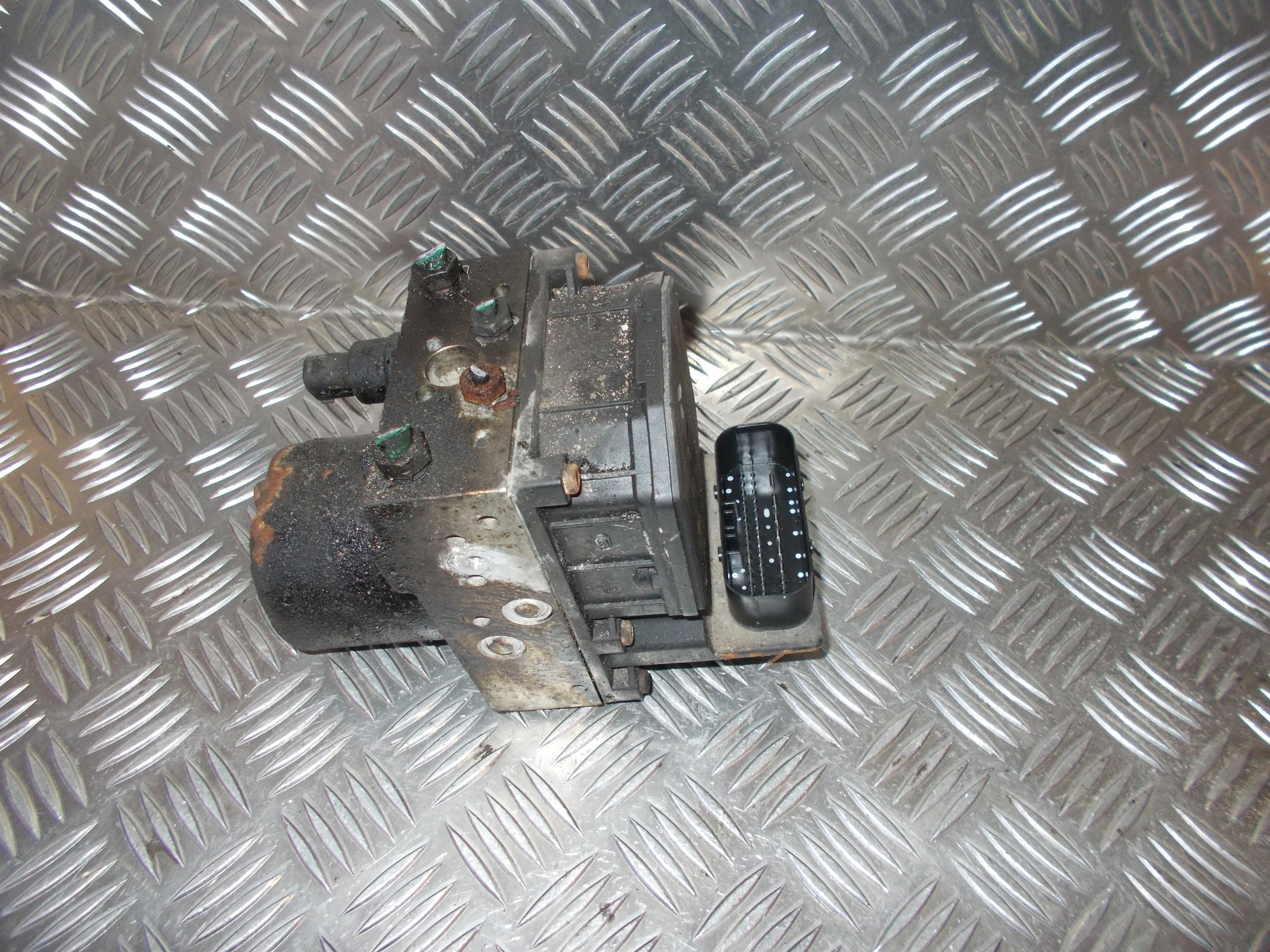 Peugeot 307 ABS Pumpe Med OEM Nr. 0265950084 Fra Peugeot Ophugger