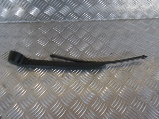 Audi A1 8X Viskerarm Med OEM Nr. Ophugger Fra Audi Ophugger