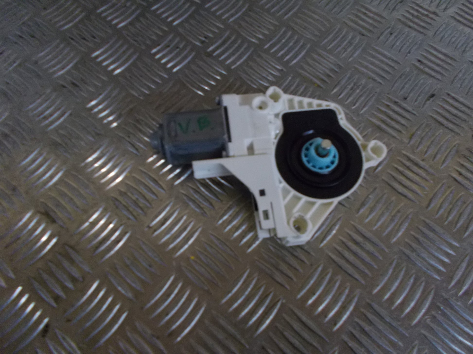 Audi A1 Rudemotor - Rudehejs Med OEM Nr. 8X0959812A Fra Audi Ophugger