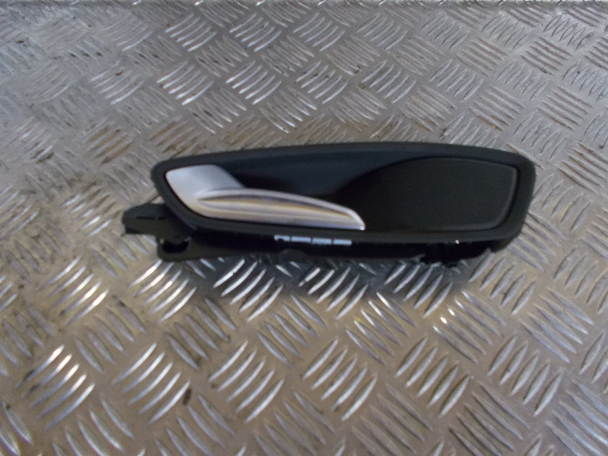 Audi A1 Håndtag Indvendig Med OEM Nr. Ophugger Fra Audi Ophugger