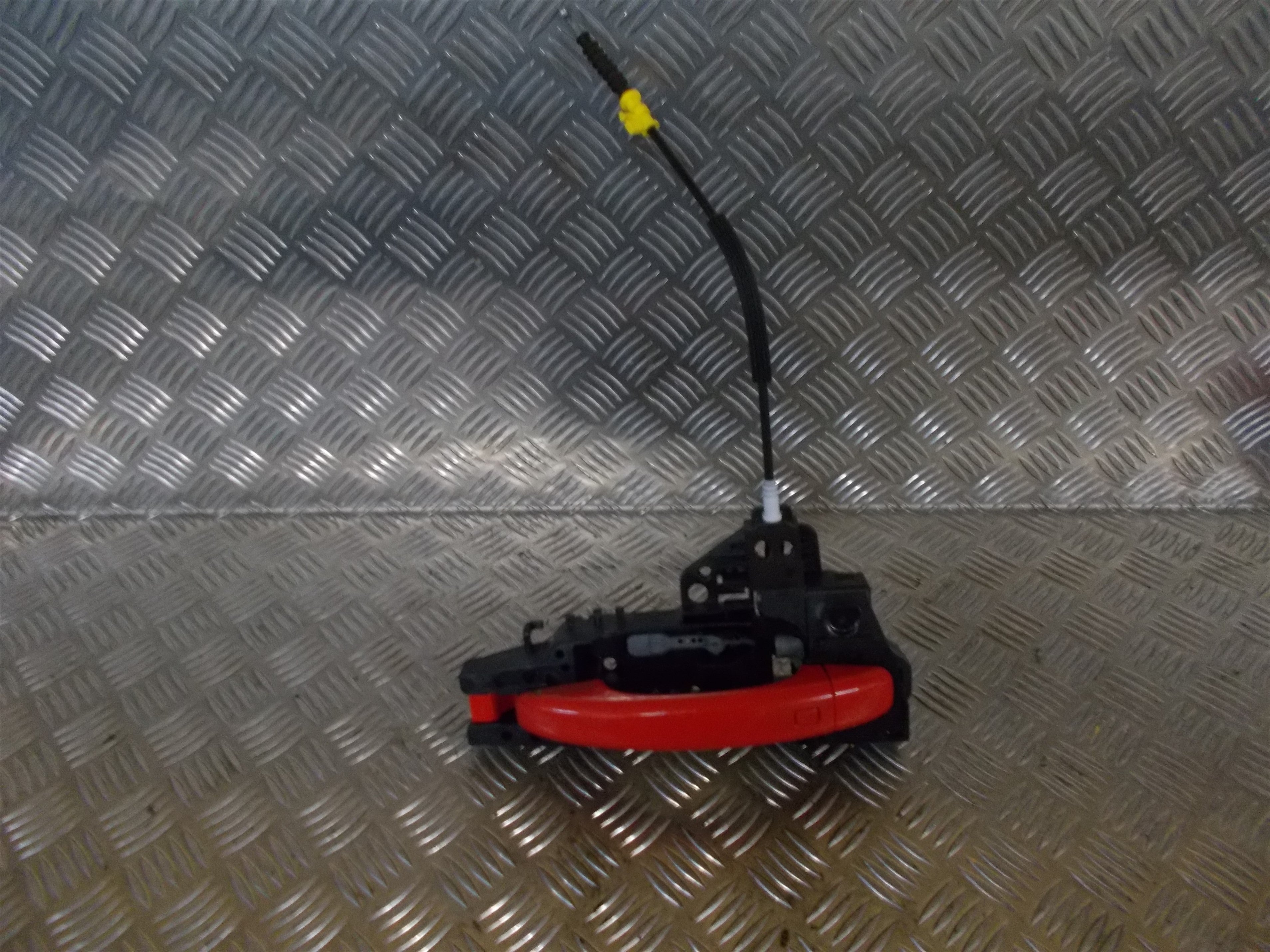 Audi A1 Håndtag Udvendig Med OEM Nr. 8T0837205A Fra Audi Ophugger