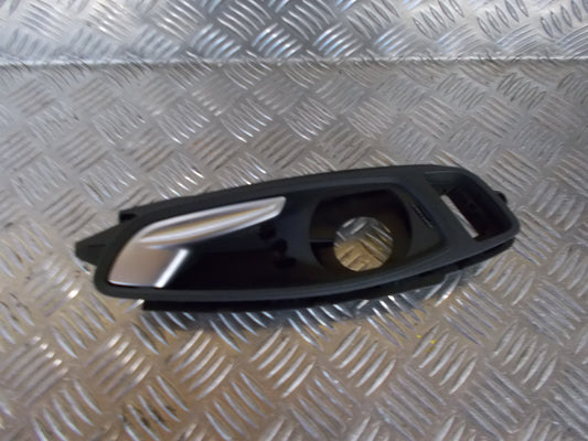 Audi A1 8X Håndtag Indvendig Med OEM Nr. Ophugger Fra Audi Ophugger