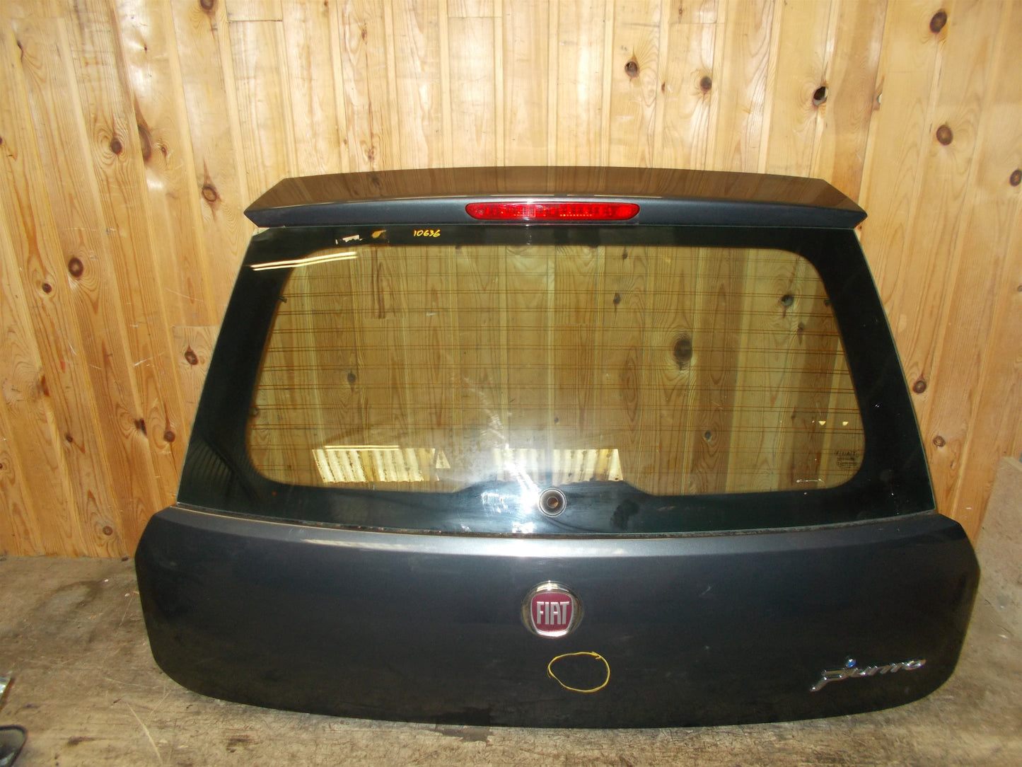 Fiat Grande Punto Bagklap Med OEM Nr. Ophugger Fra Fiat Ophugger