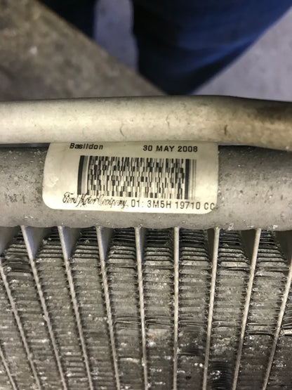 Ford Focus Køler Aircond Med OEM Nr. 3M5H19710CC Fra Ford Ophugger