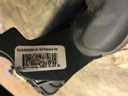 Ford Focus Køler Intercooler Med OEM Nr. 3M5H9L440AE Fra Ford Ophugger