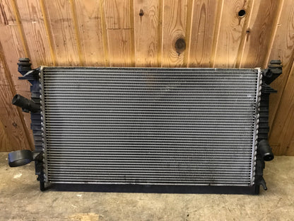 Ford Focus Køler Med OEM Nr. 1376193 Fra Ford Ophugger