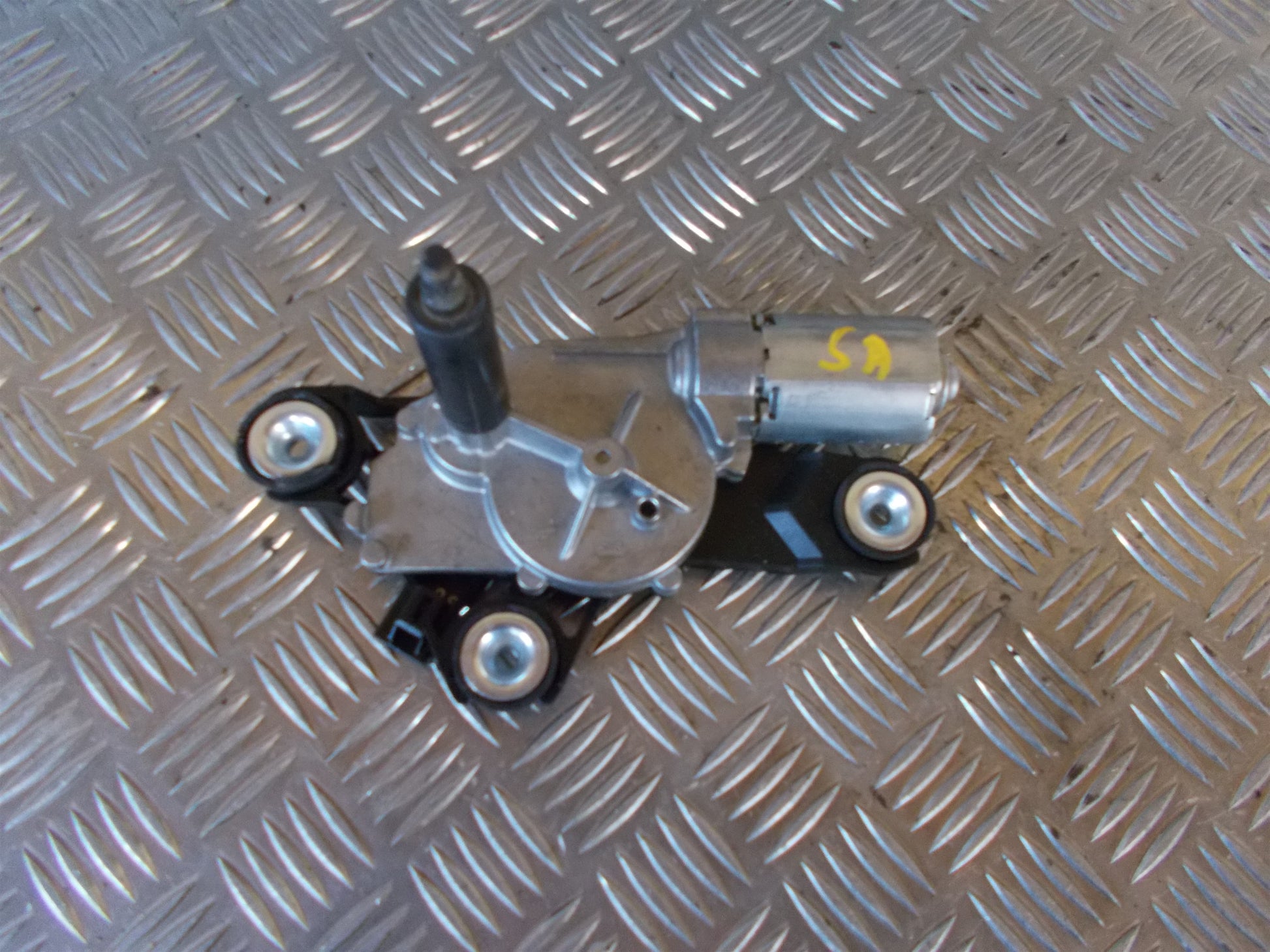 Ford Focus Bagrudevisker Motor Med OEM Nr. 0390201875 Fra Ford Ophugger