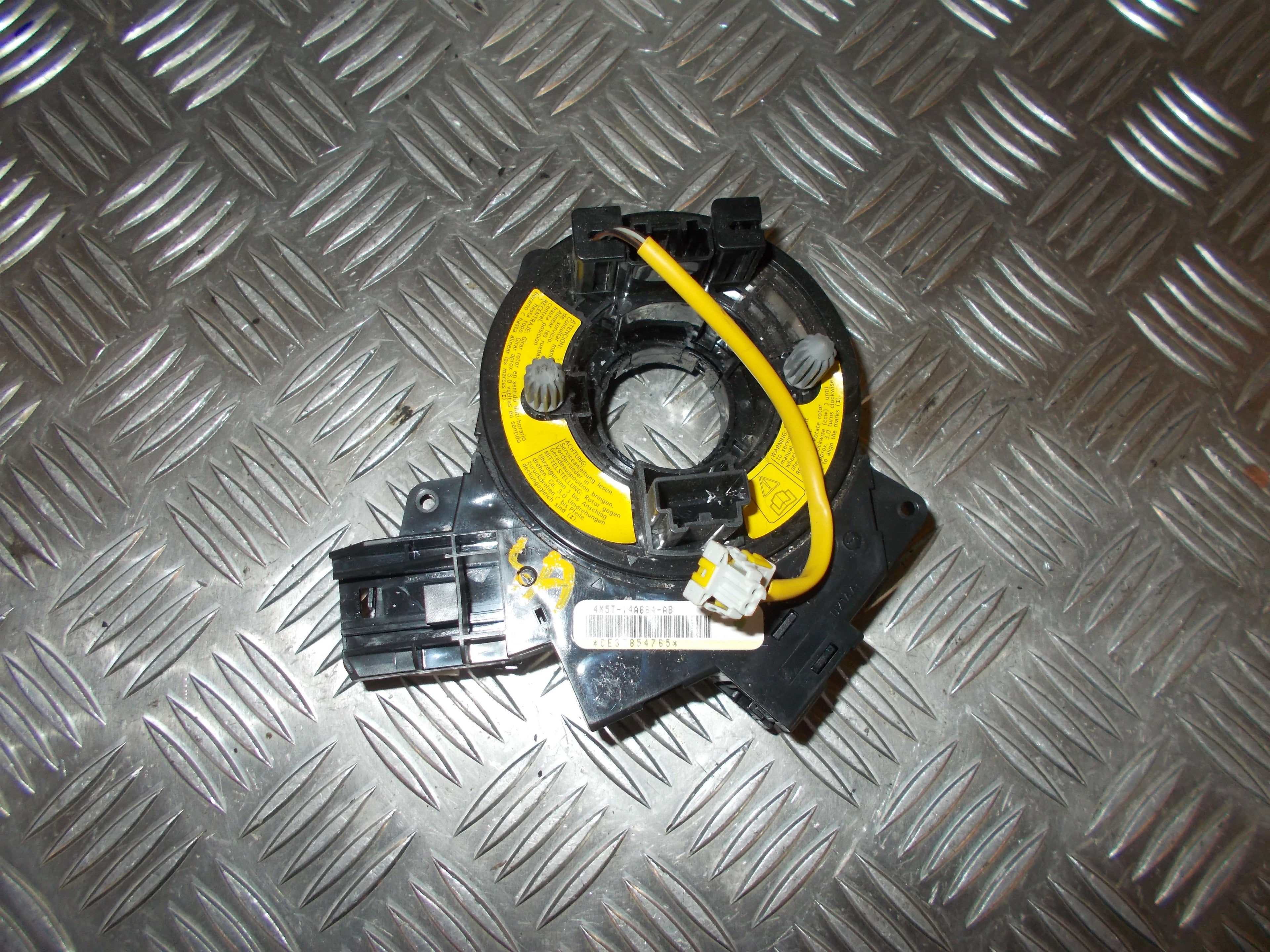 Ford Focus Airbag Stelring Med OEM Nr. 4M5T14A664AB Fra Ford Ophugger