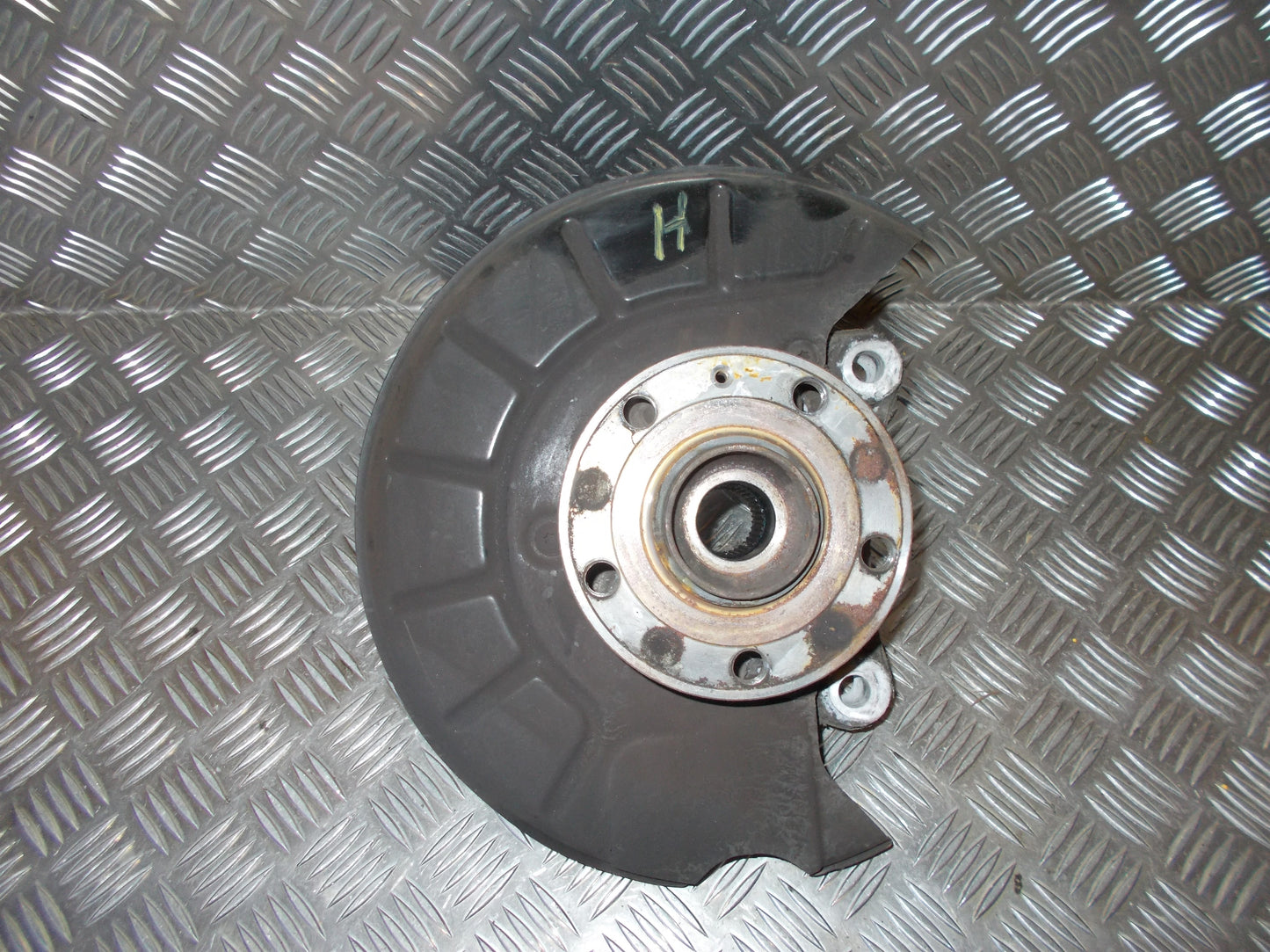 VW Passat 3C Spindel For H Med OEM Nr. 3C0407254F Fra VW Ophugger