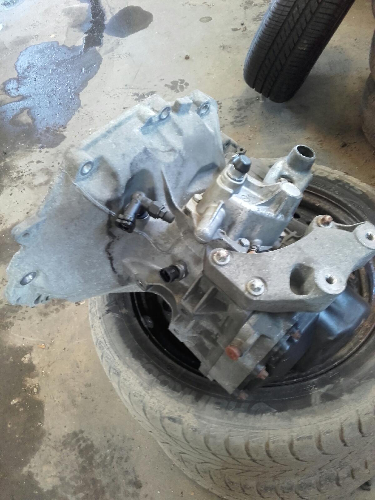 Opel Corsa D Gearkasse 5 Trin Med OEM Nr. F13W429 Fra Opel Ophugger