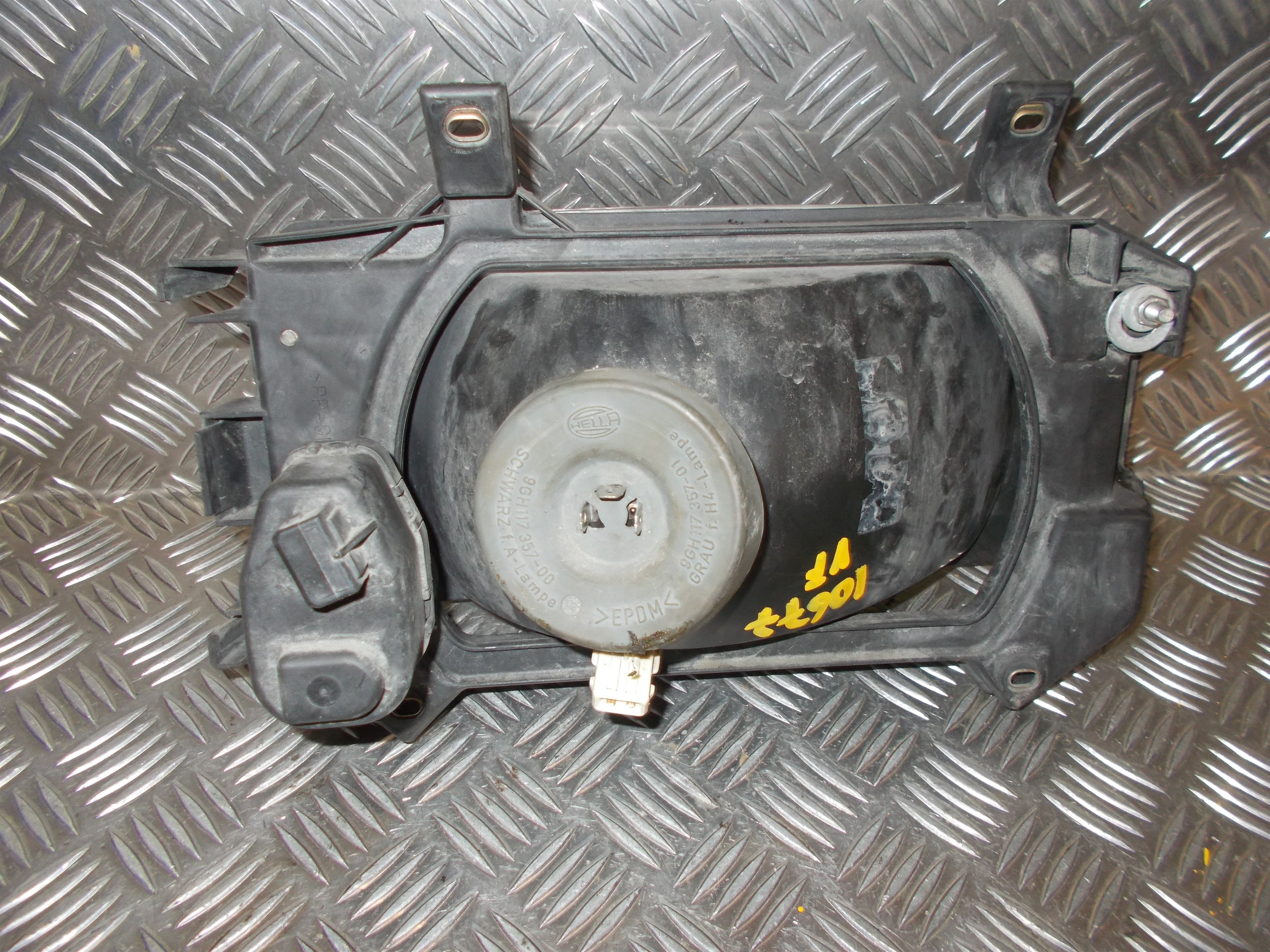 VW Transporter T4 Forlygte Med OEM Nr. 701941017 Fra VW Ophugger