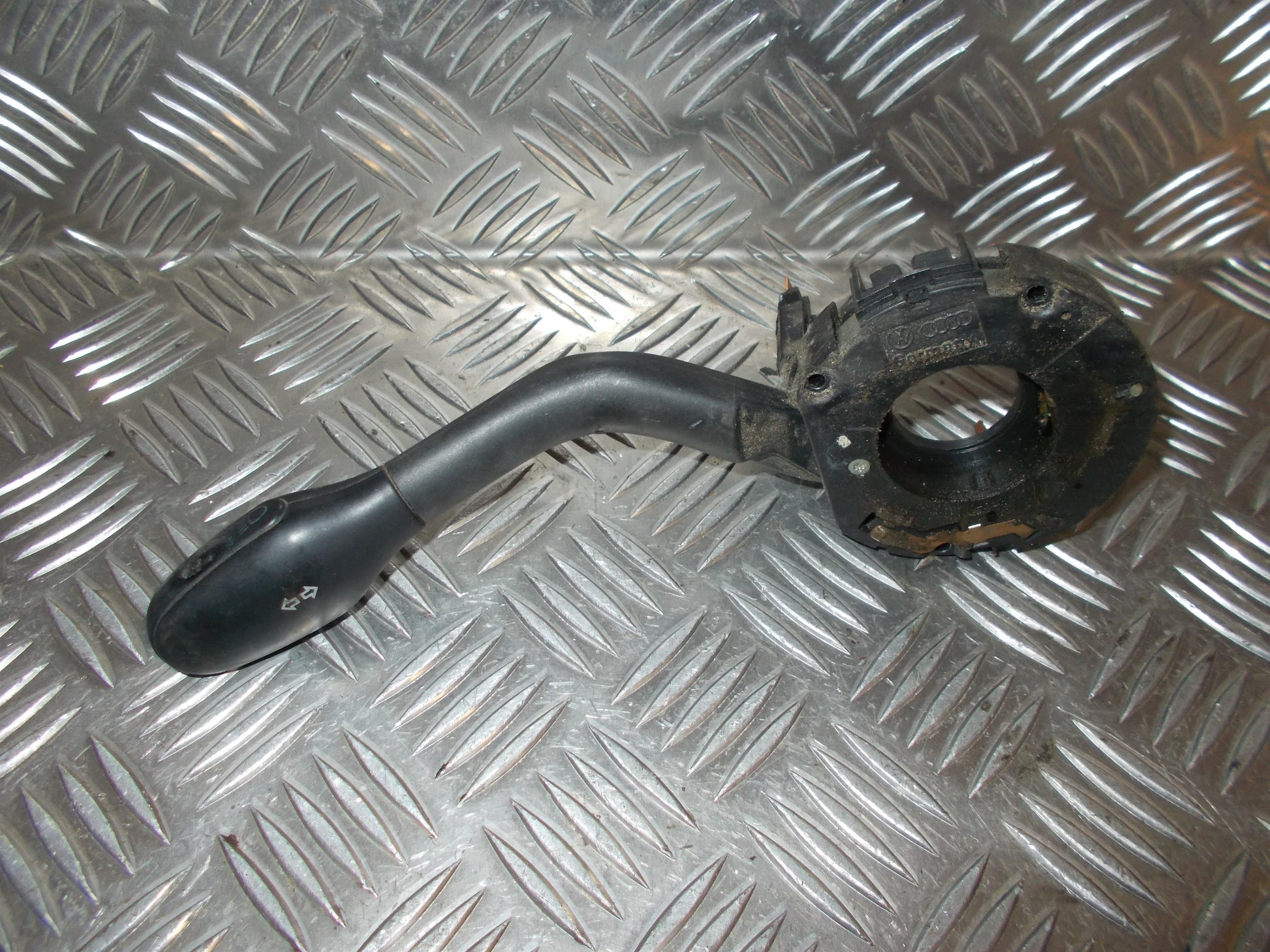 VW Transporter T4 Kontakt Visker Med OEM Nr. Ophugger Fra VW Ophugger