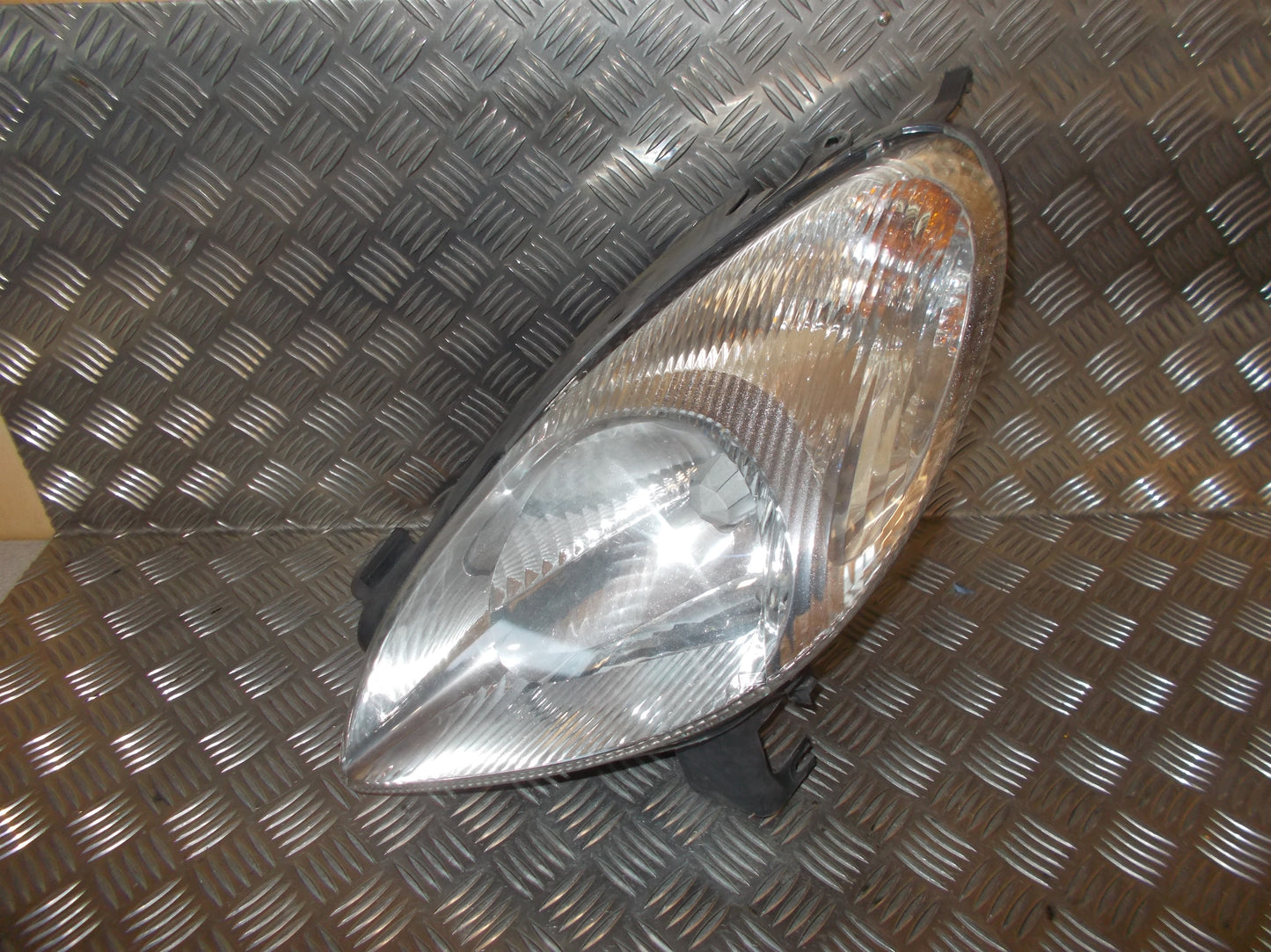 Citroen Xsara Picasso Forlygte Med OEM Nr. 6208W0 Fra Citroen Ophugger