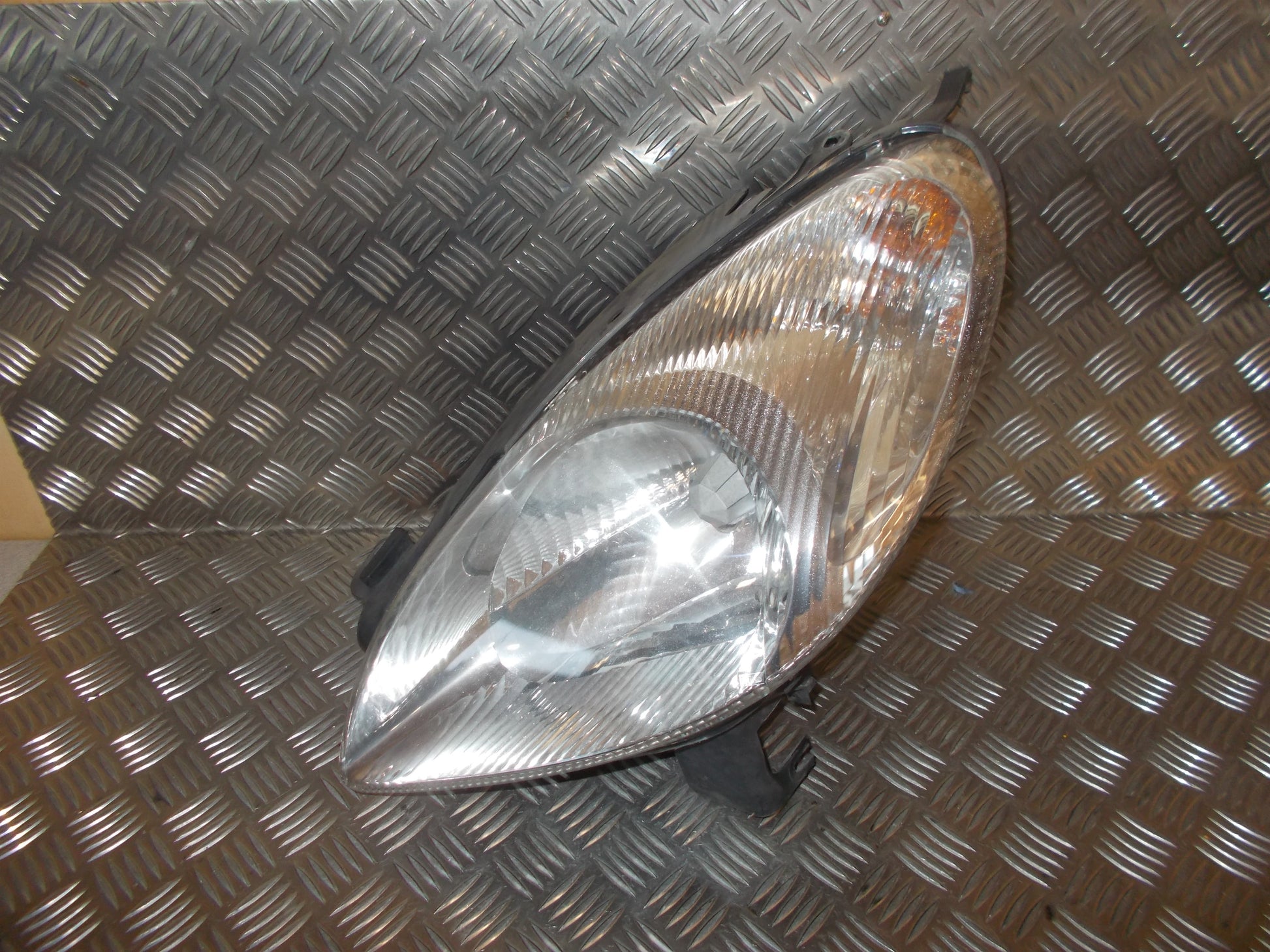 Citroen Xsara Picasso Forlygte Med OEM Nr. 6208W0 Fra Citroen Ophugger