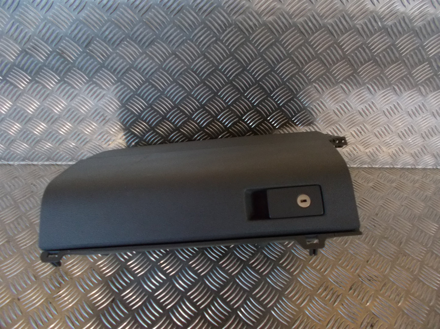VW Touran 1T GP Handskerum Med OEM Nr. 1T1857101A Fra VW Ophugger